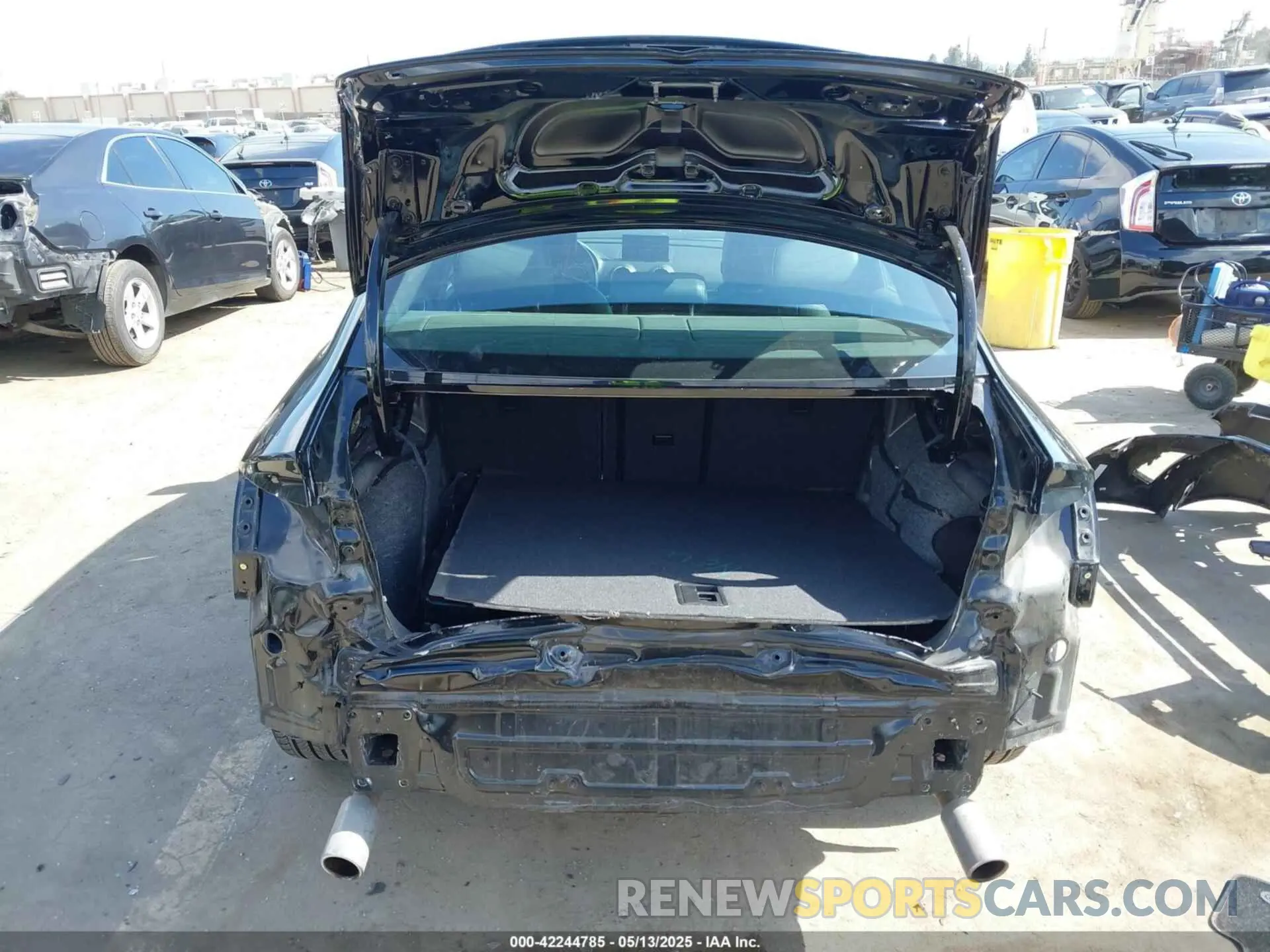 19 Photograph of a damaged car WAUBEGFF5KA091324 AUDI A3 2019