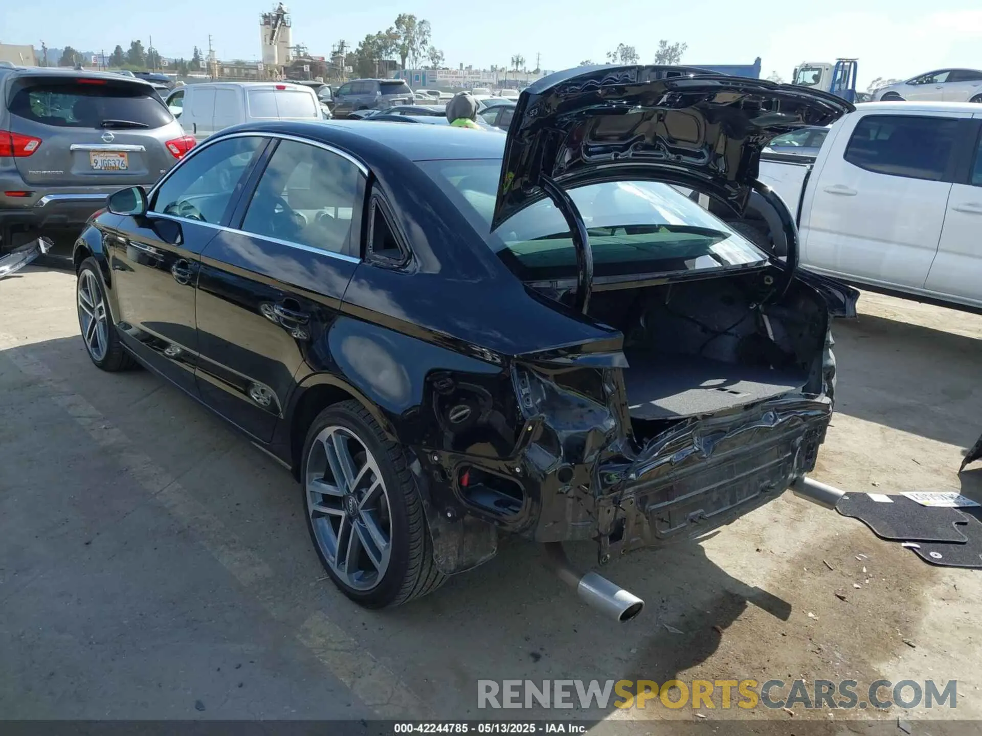 3 Photograph of a damaged car WAUBEGFF5KA091324 AUDI A3 2019