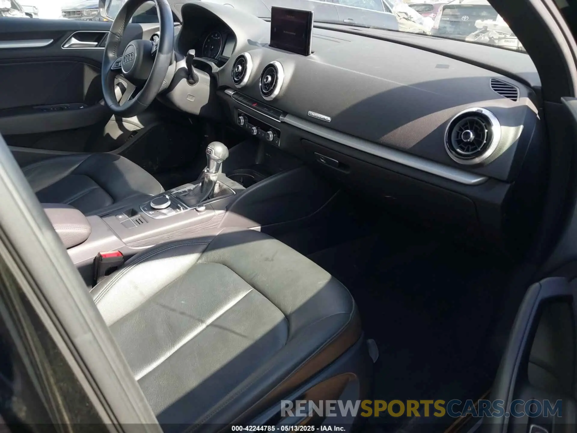 5 Photograph of a damaged car WAUBEGFF5KA091324 AUDI A3 2019