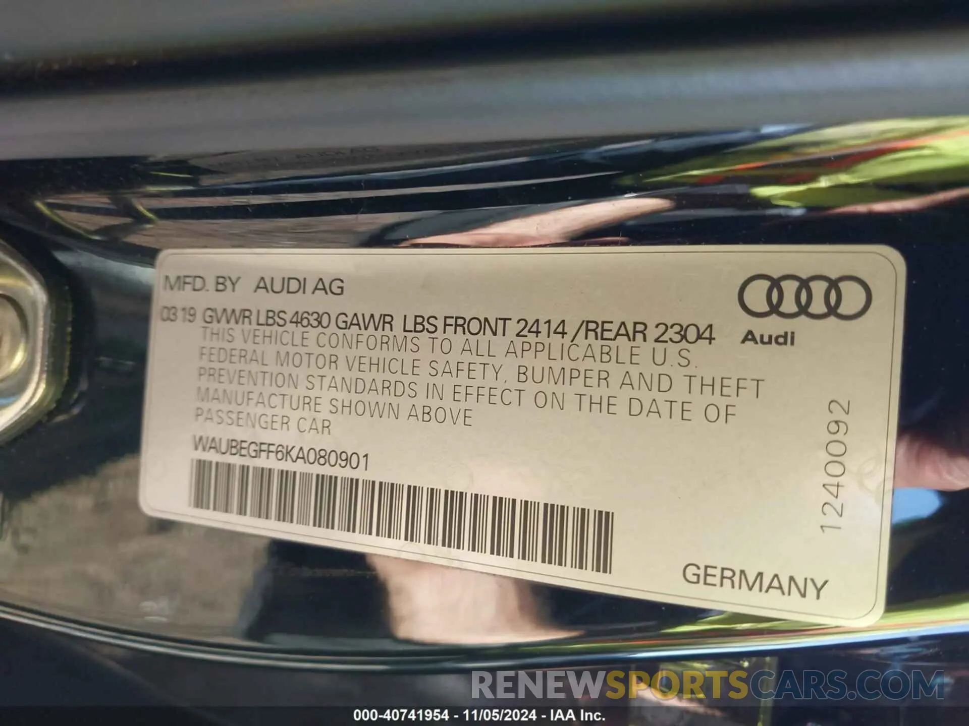 9 Photograph of a damaged car WAUBEGFF6KA080901 AUDI A3 2019