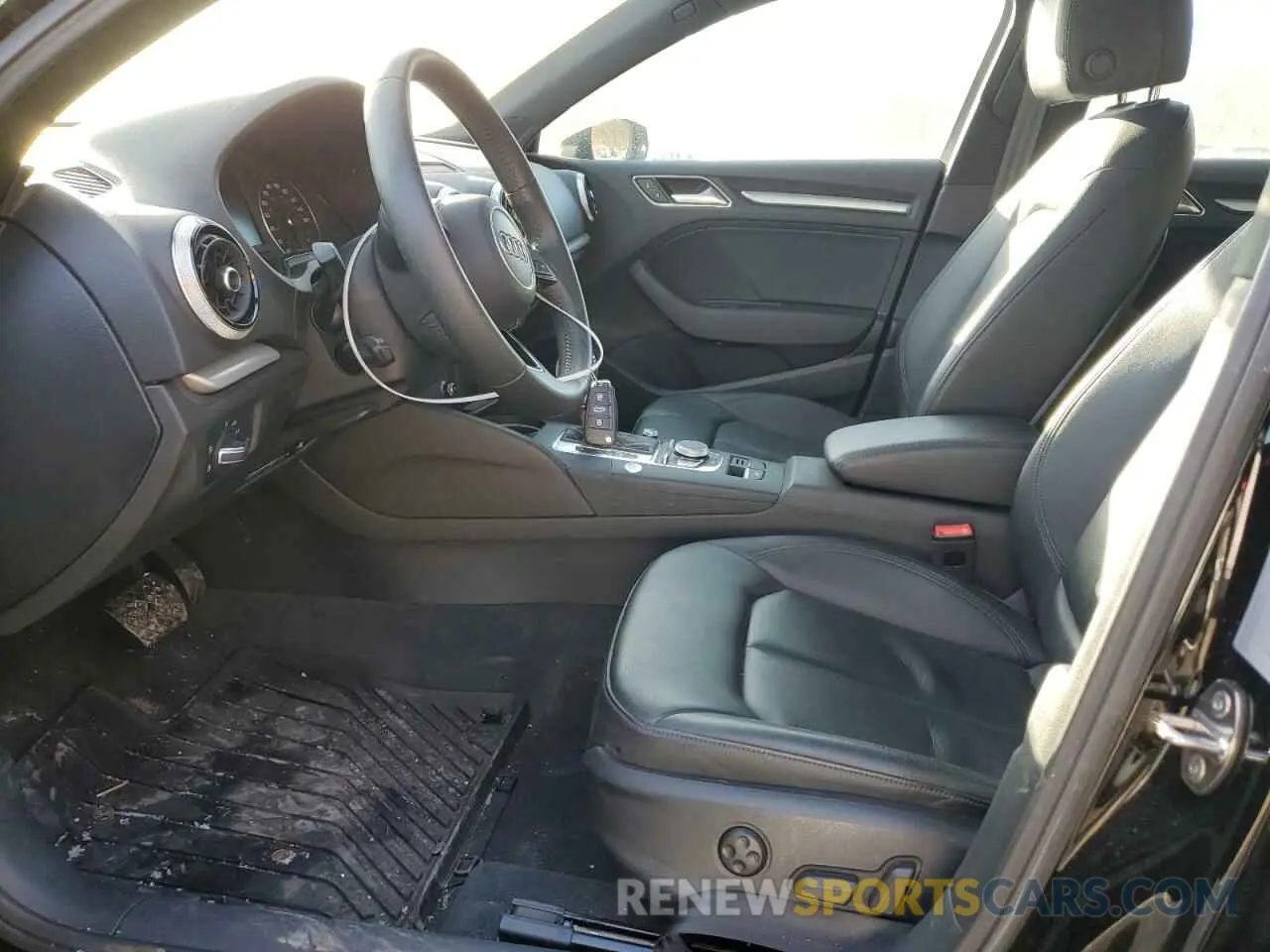 7 Photograph of a damaged car WAUBEGFF9KA116421 AUDI A3 2019