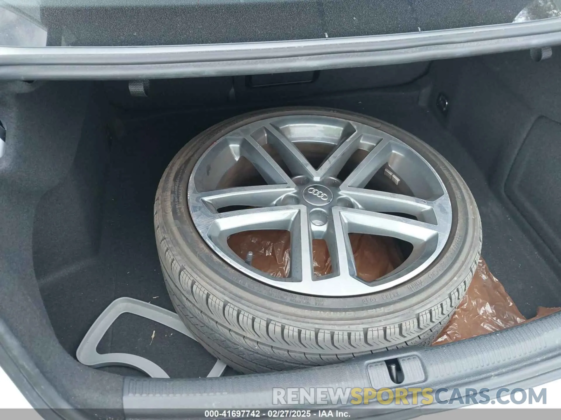 12 Photograph of a damaged car WAUGUGFF1KA087909 AUDI A3 2019