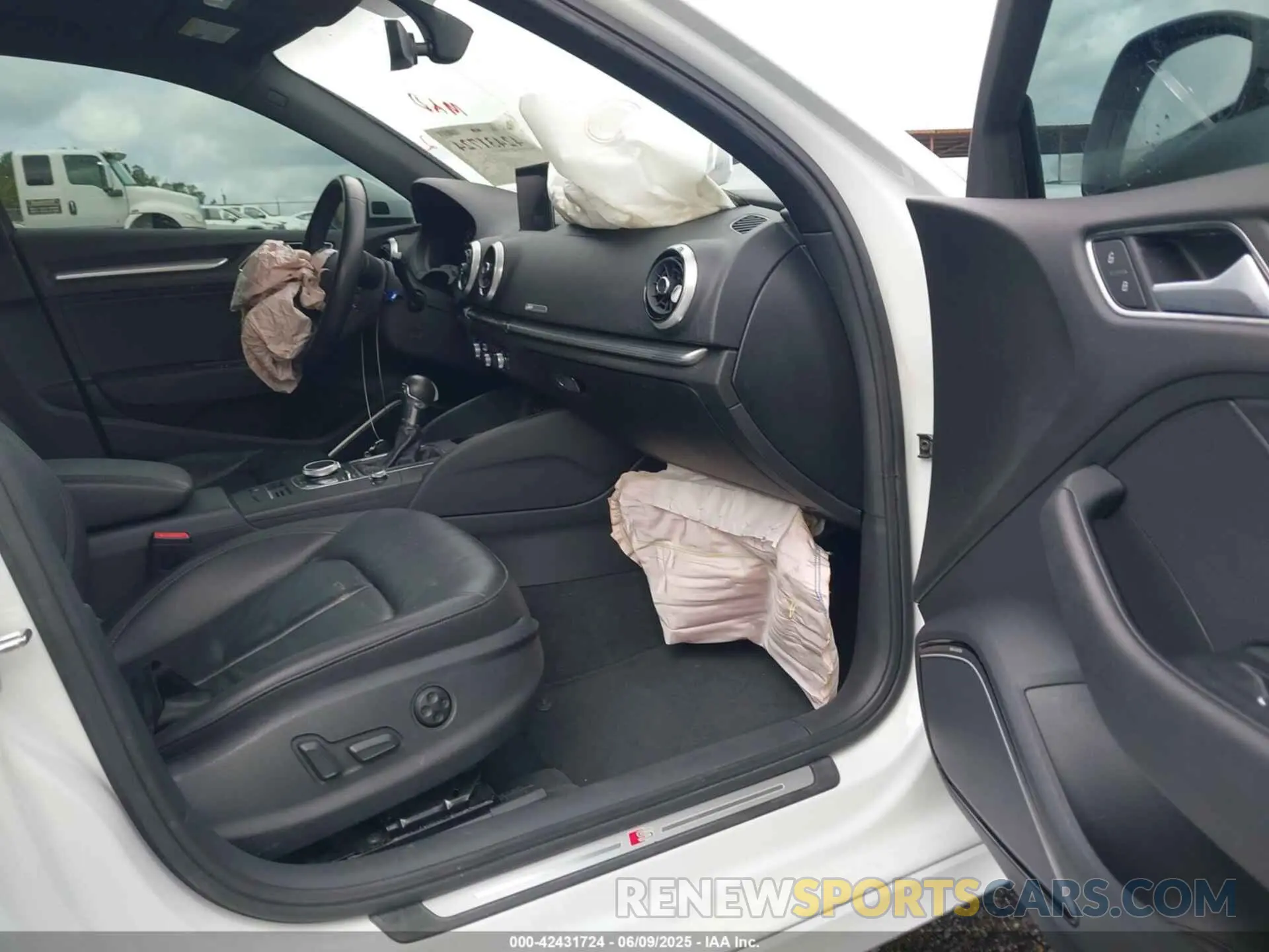 5 Photograph of a damaged car WAUGUGFF4KA093705 AUDI A3 2019