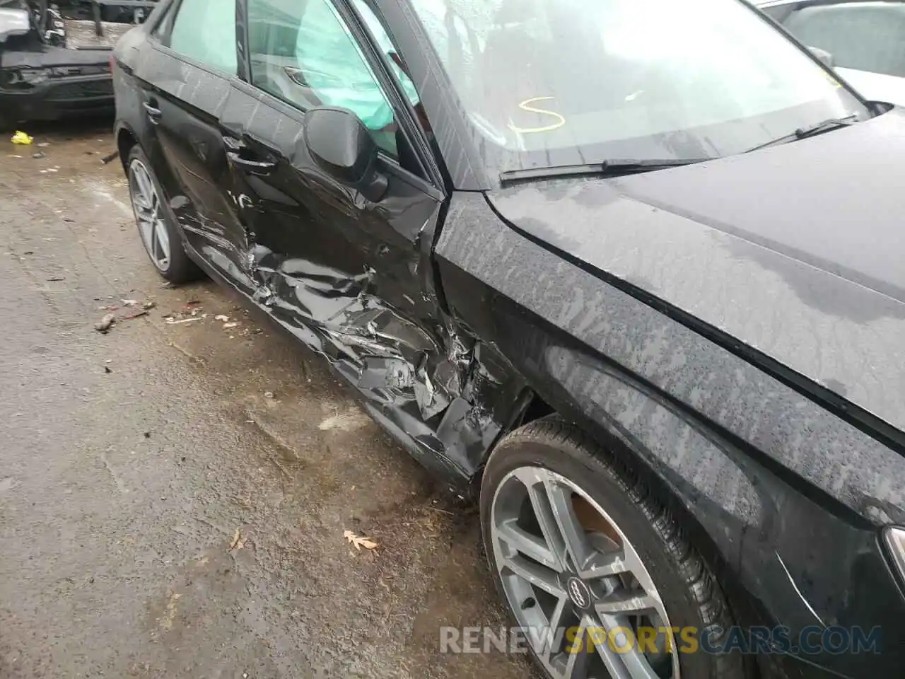 9 Photograph of a damaged car WAUAUGFF9LA070511 AUDI A3 2020