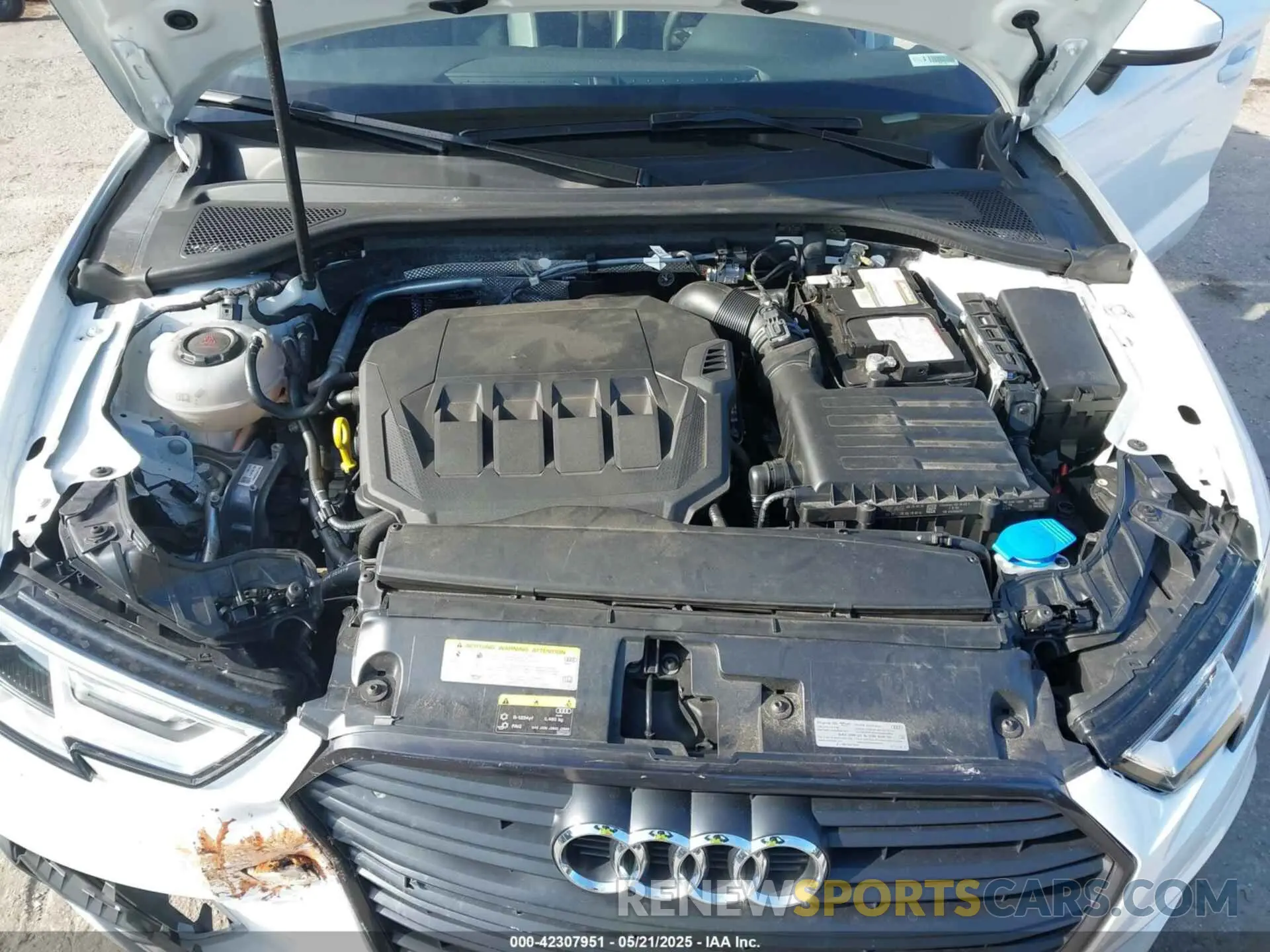 10 Photograph of a damaged car WAUAUGFFXLA005747 AUDI A3 2020
