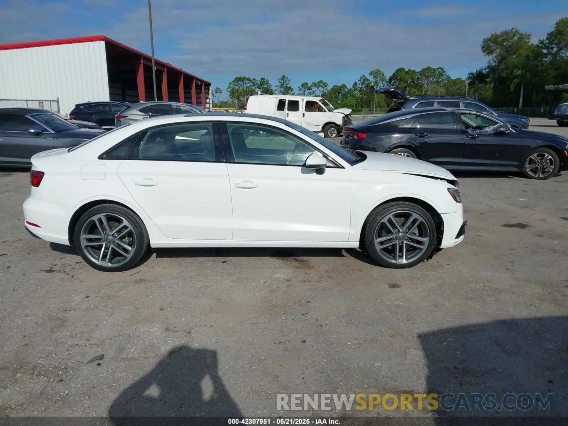 13 Photograph of a damaged car WAUAUGFFXLA005747 AUDI A3 2020