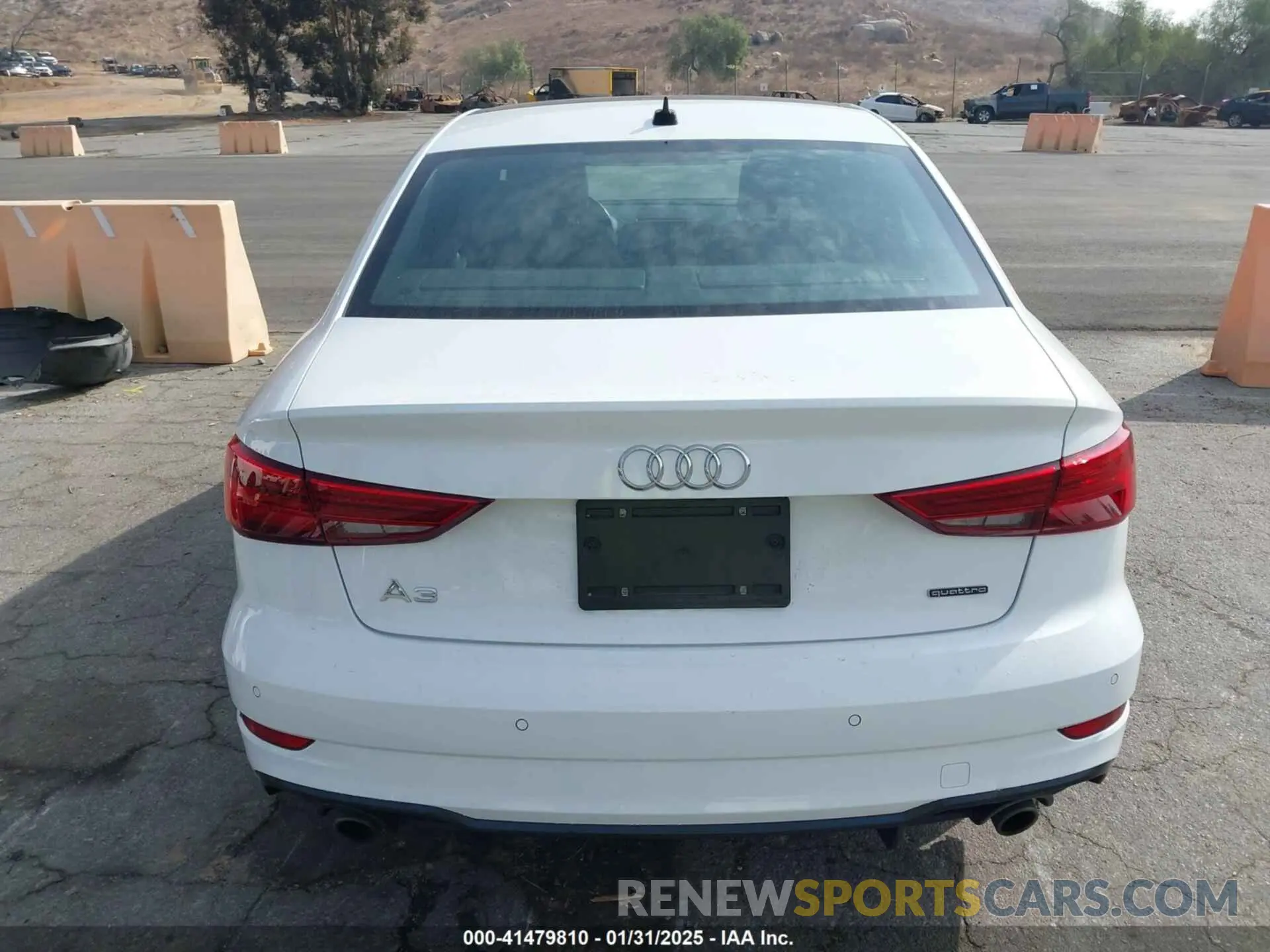17 Photograph of a damaged car WAUBEGFF0LA057518 AUDI A3 2020