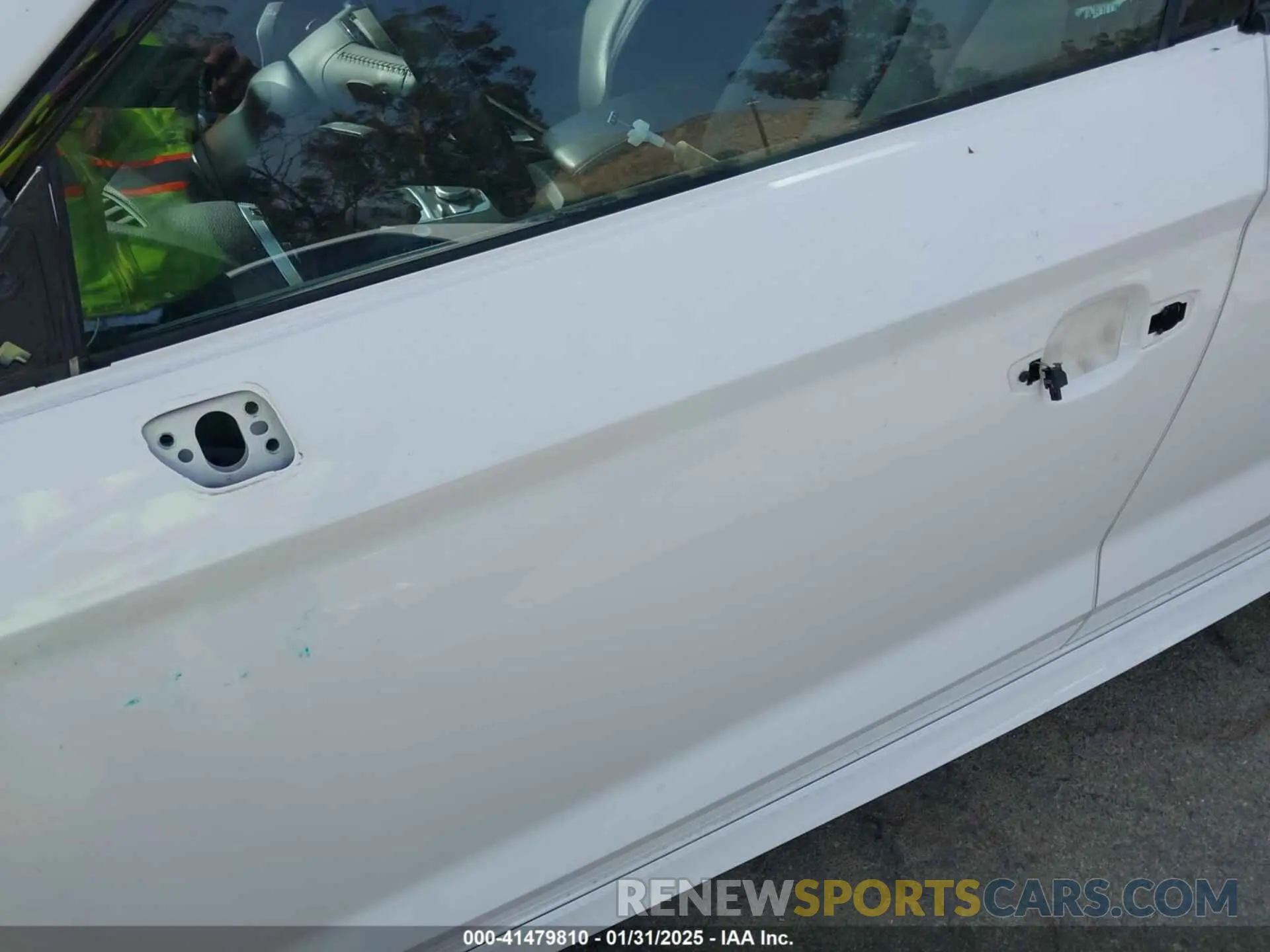 18 Photograph of a damaged car WAUBEGFF0LA057518 AUDI A3 2020