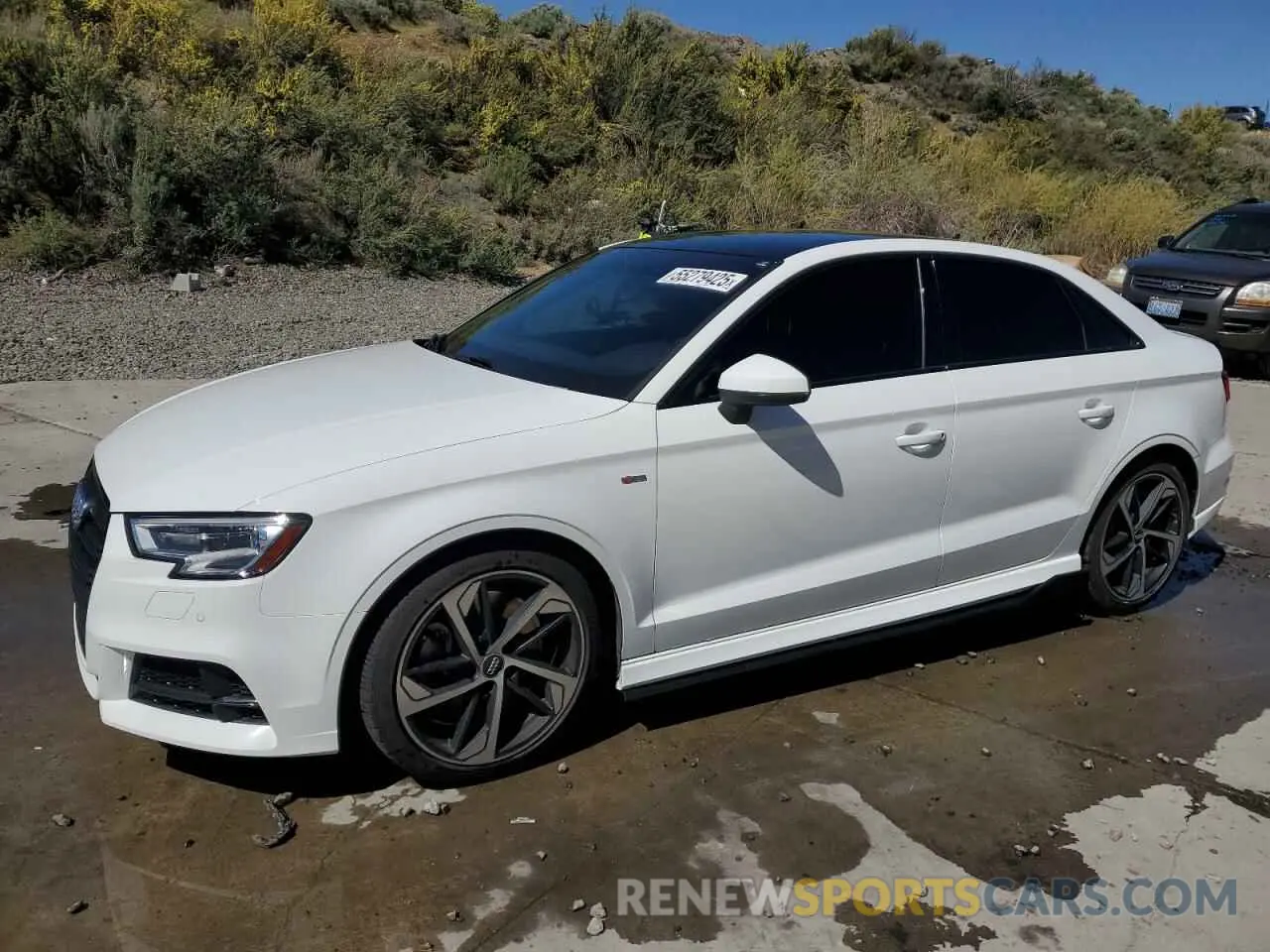 1 Photograph of a damaged car WAUBEGFF2LA102958 AUDI A3 2020