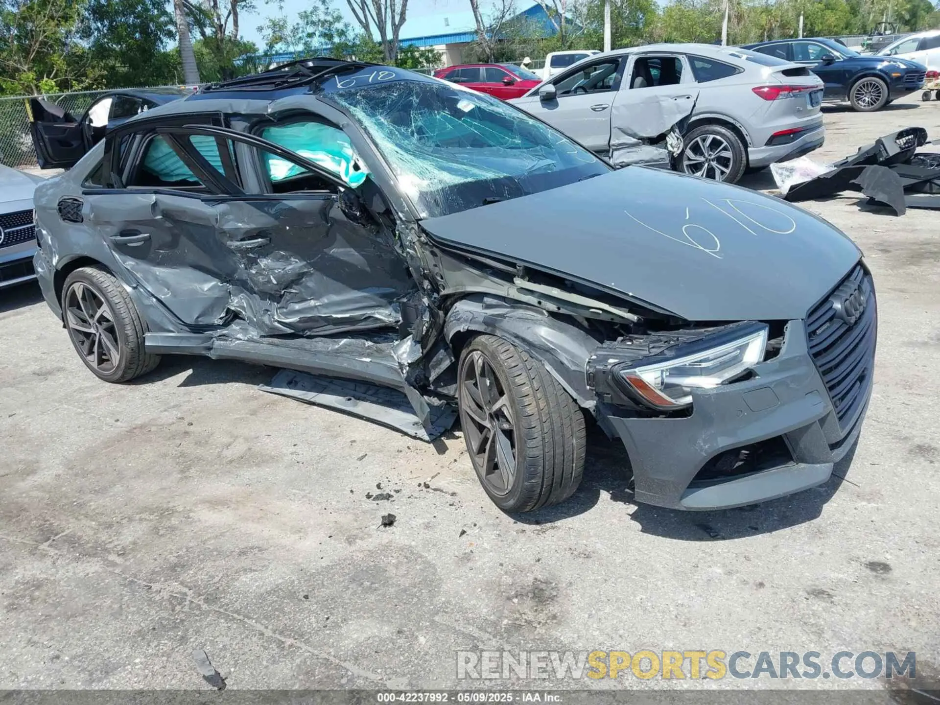 1 Photograph of a damaged car WAUBEGFF4LA000397 AUDI A3 2020