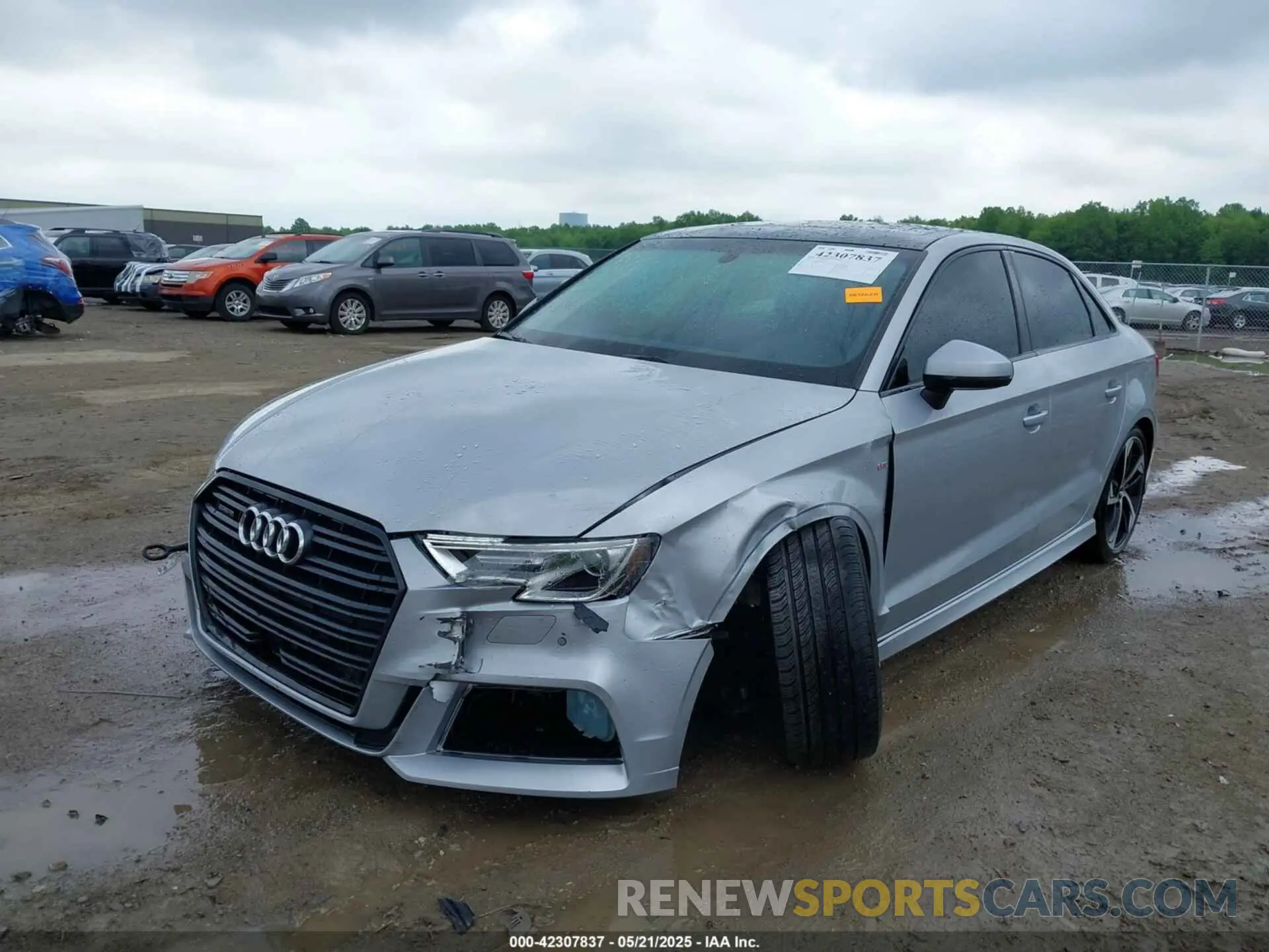 2 Photograph of a damaged car WAUBEGFF4LA096161 AUDI A3 2020