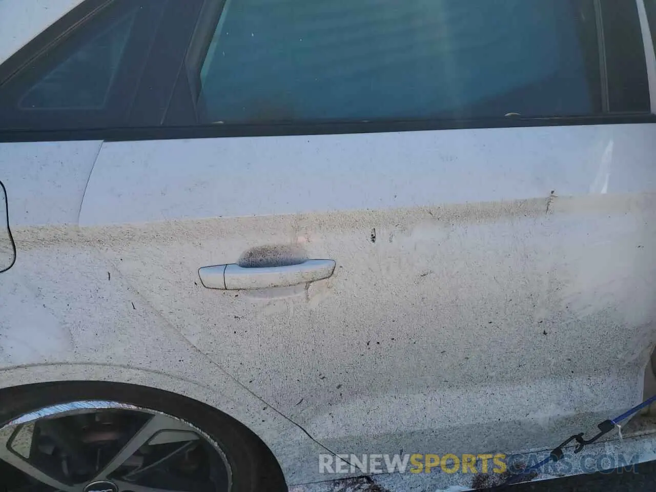 10 Photograph of a damaged car WAUBEGFF5LA005219 AUDI A3 2020