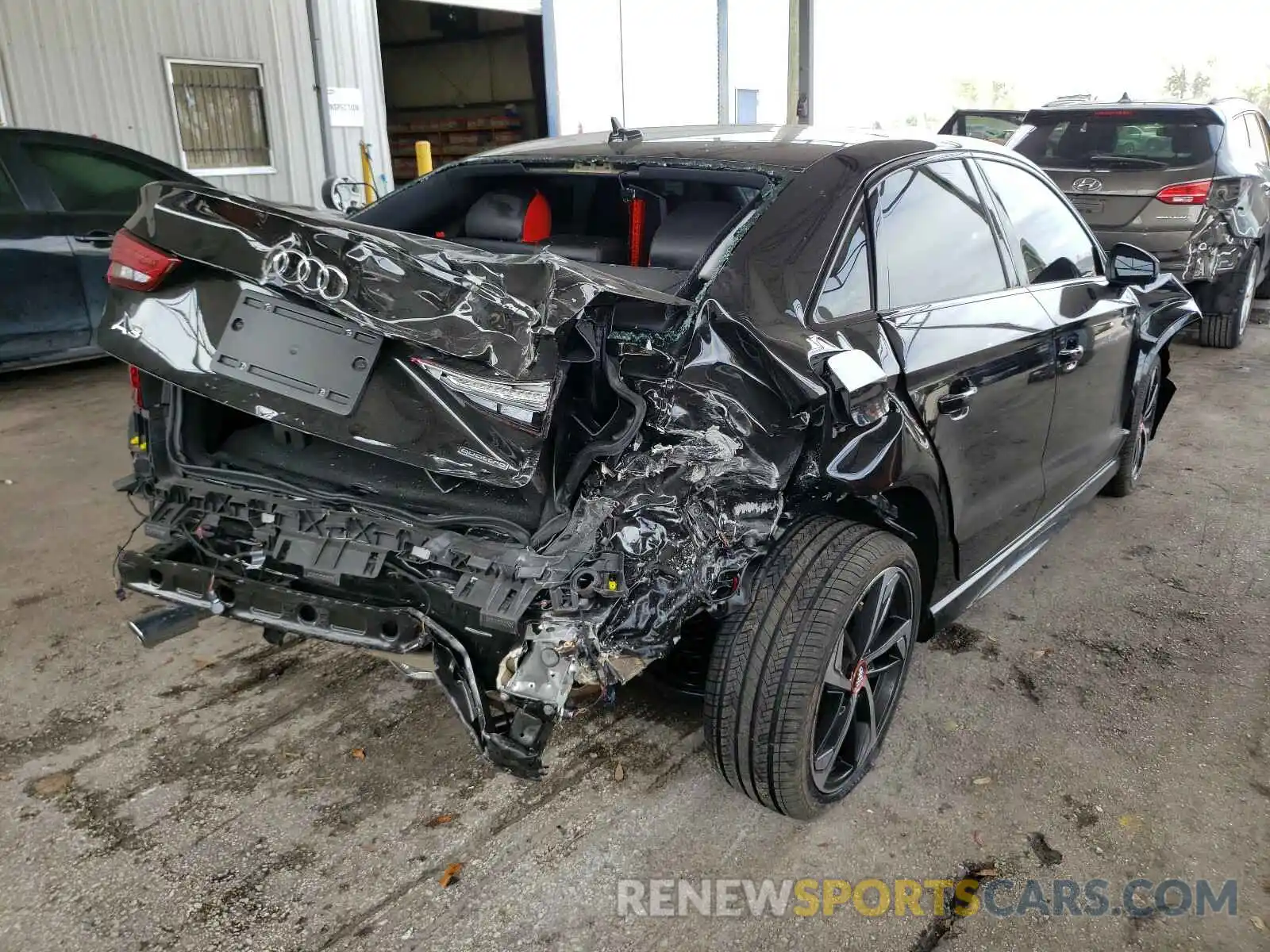 4 Photograph of a damaged car WAUBEGFF7LA100204 AUDI A3 2020