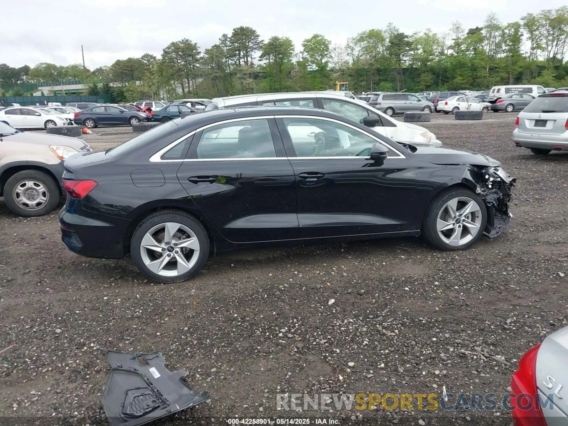 13 Photograph of a damaged car WAUAUDGY2NA035603 AUDI A3 2022