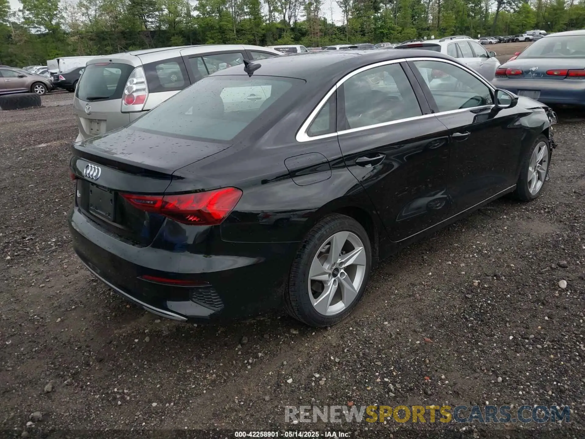 4 Photograph of a damaged car WAUAUDGY2NA035603 AUDI A3 2022