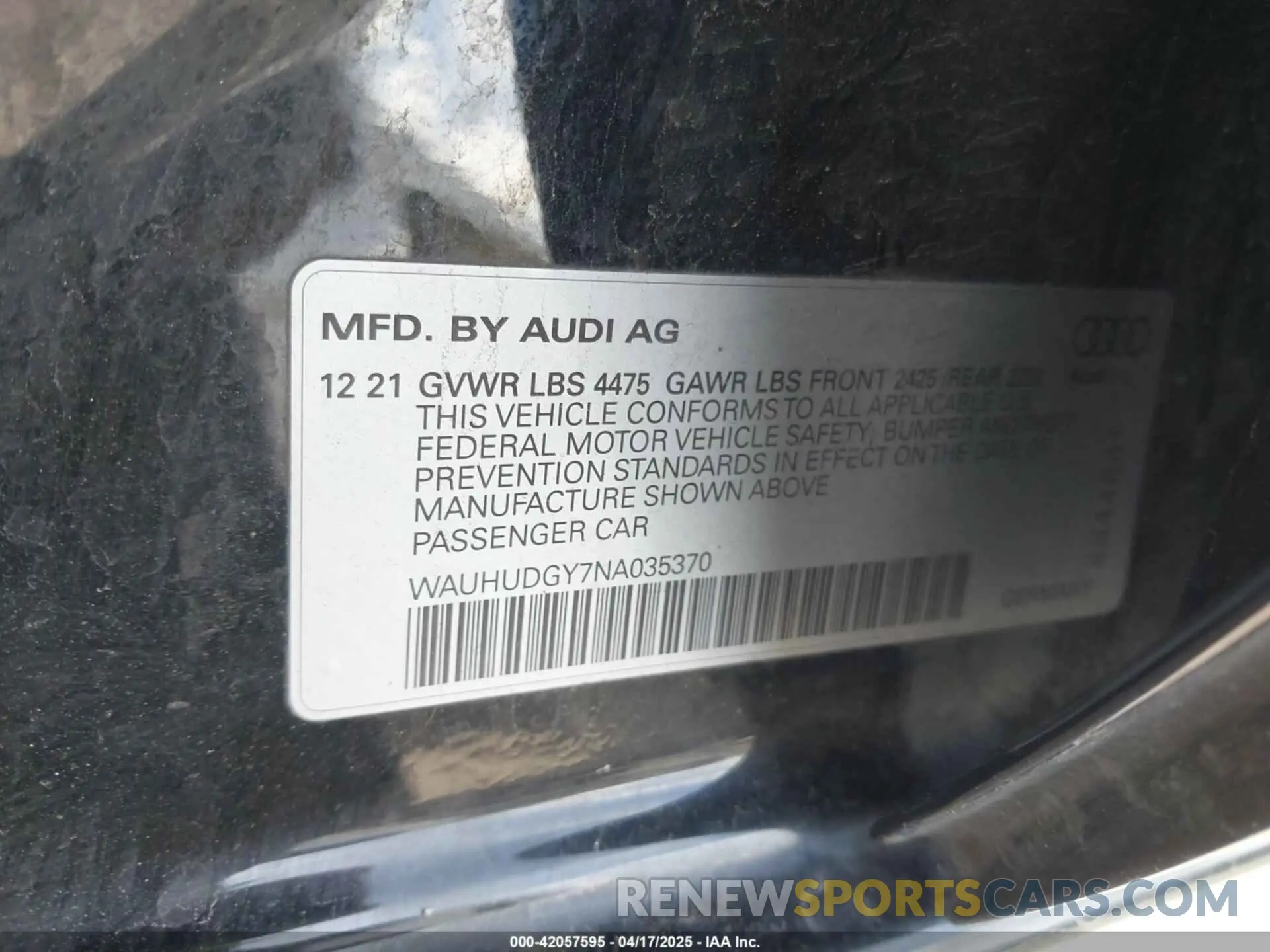 9 Photograph of a damaged car WAUHUDGY7NA035370 AUDI A3 2022