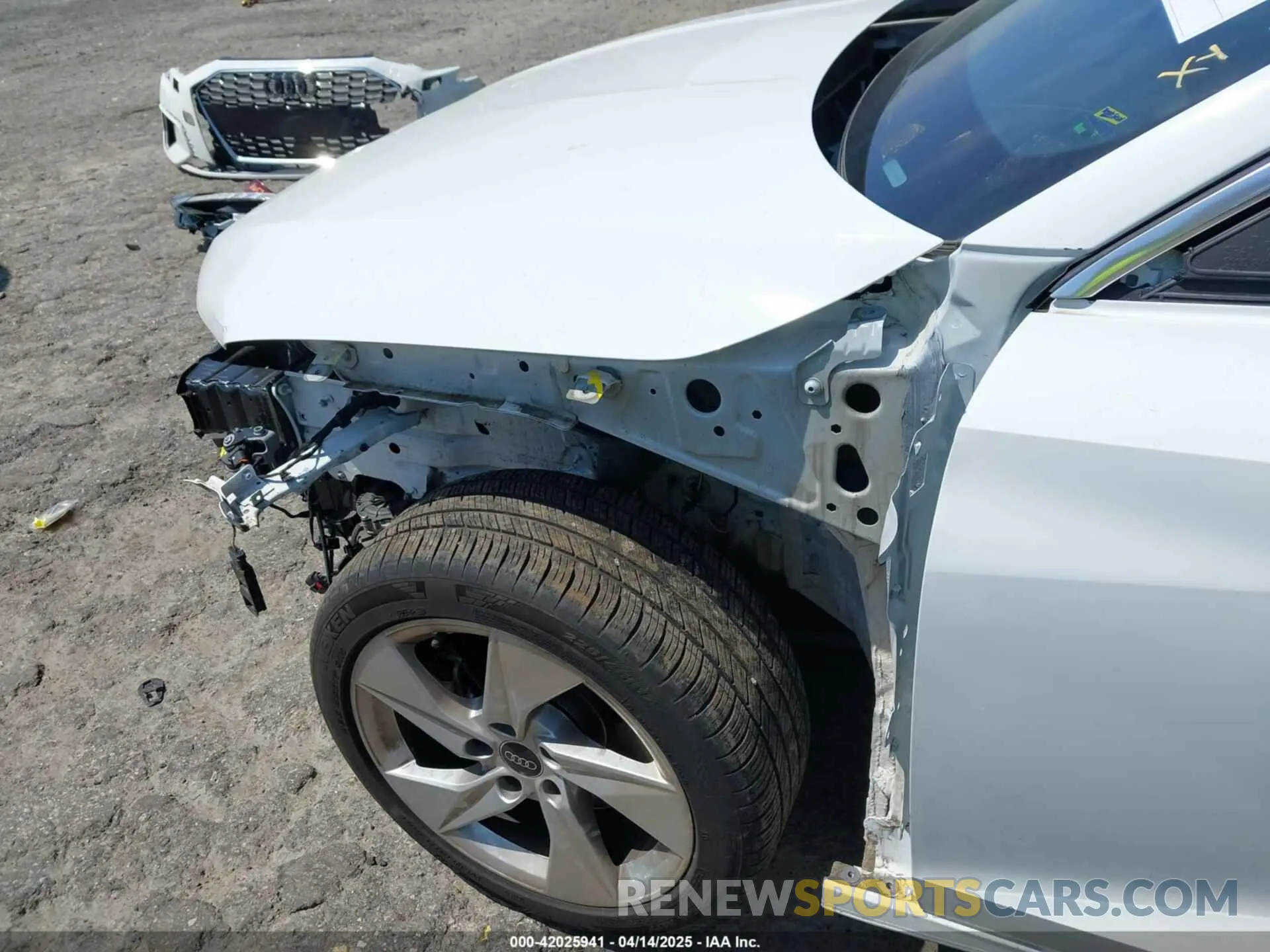 18 Photograph of a damaged car WAUAUDGY4RA011115 AUDI A3 2024