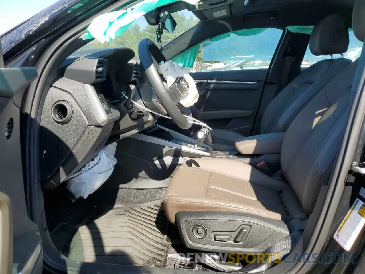 7 Photograph of a damaged car WAUHUDGY7RA017442 AUDI A3 2024