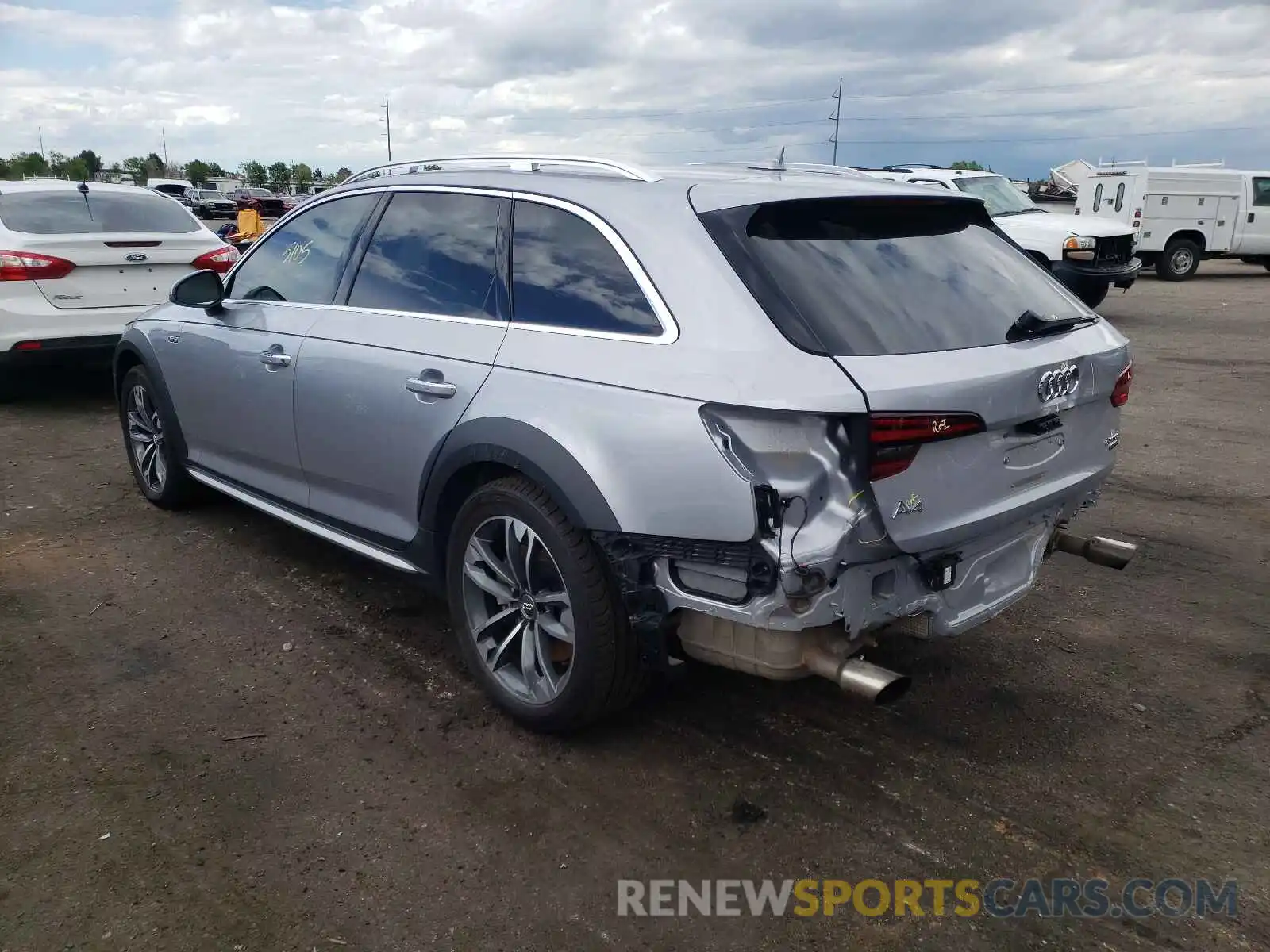 3 Photograph of a damaged car WA17NAF40KA112885 AUDI A4 2019