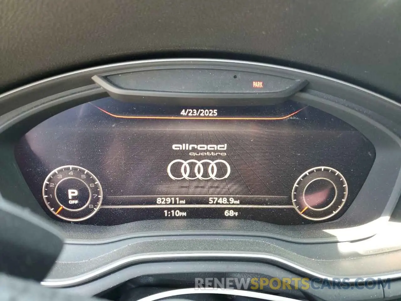 9 Photograph of a damaged car WA18NAF43KA106048 AUDI A4 2019