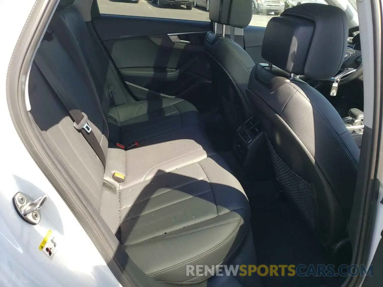 6 Photograph of a damaged car WA18NAF44KA110853 AUDI A4 2019