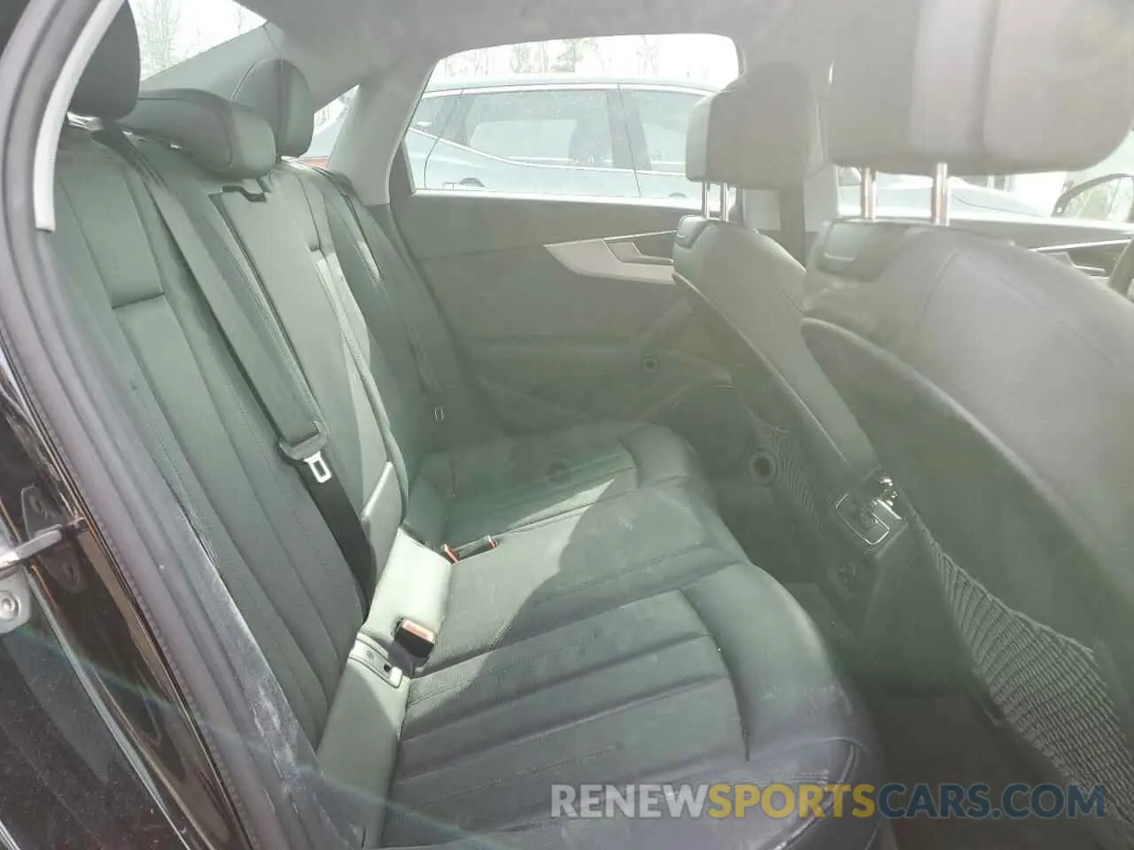 10 Photograph of a damaged car WAUANAF42KN012997 AUDI A4 2019