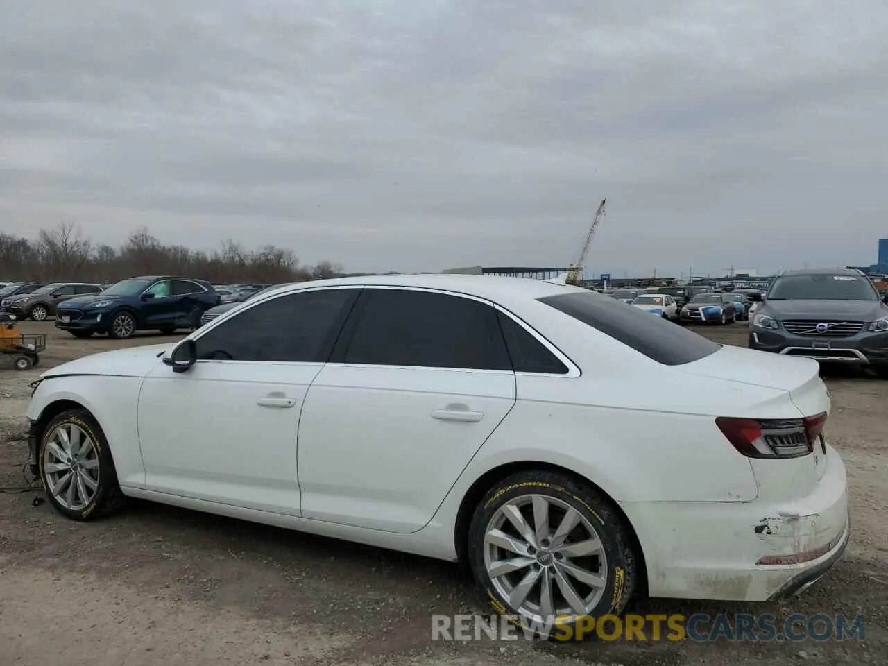 2 Photograph of a damaged car WAUANAF47KN010887 AUDI A4 2019