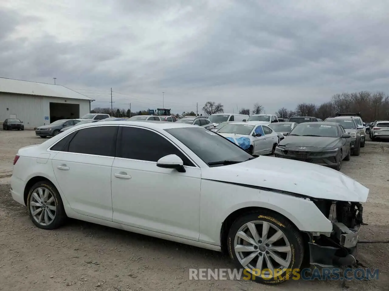 4 Photograph of a damaged car WAUANAF47KN010887 AUDI A4 2019