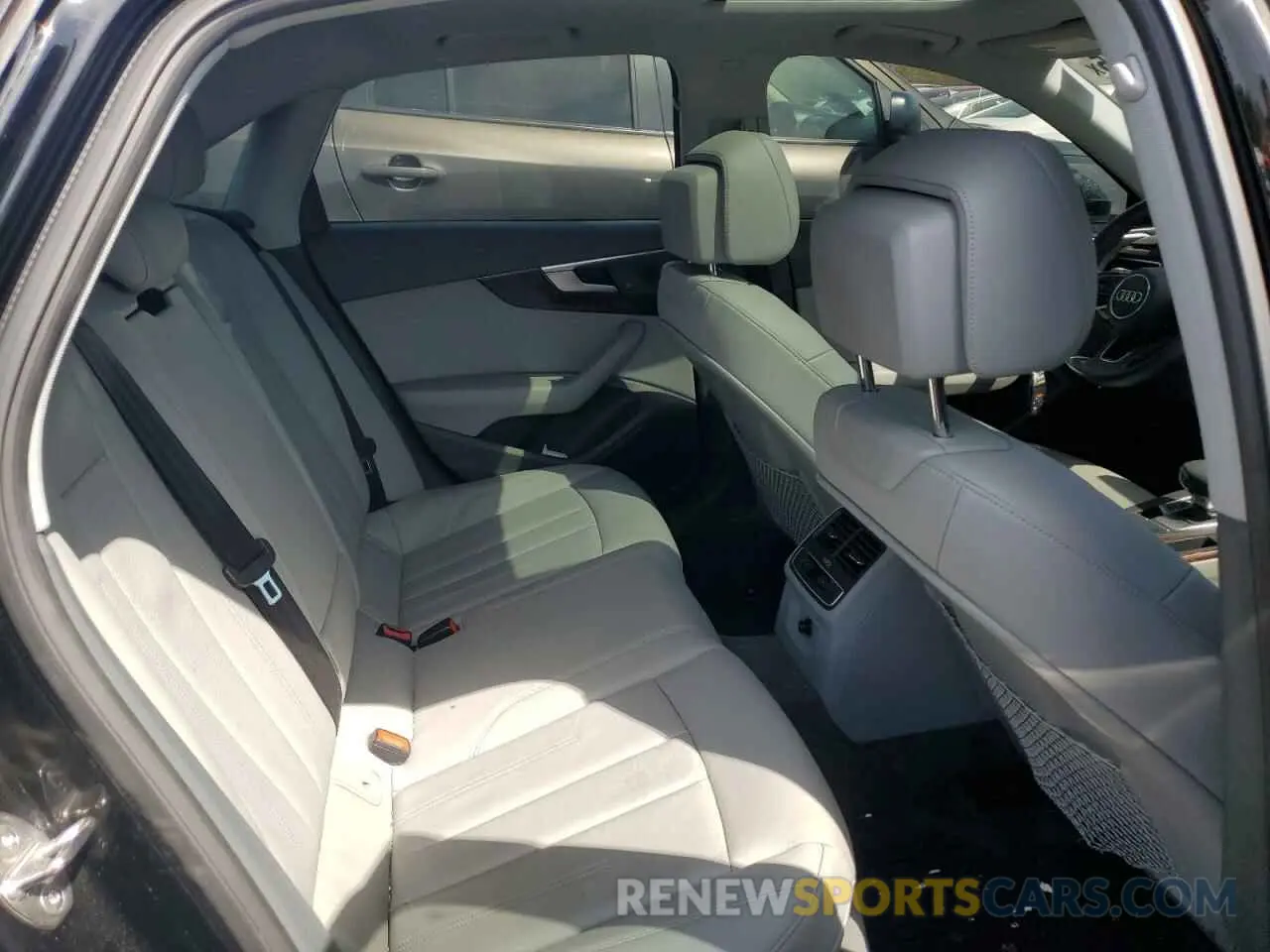 10 Photograph of a damaged car WAUDNAF41KN020621 AUDI A4 2019