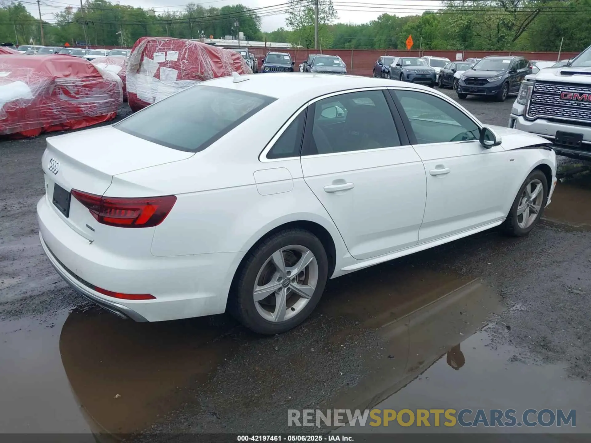 4 Photograph of a damaged car WAUDNAF44KN019219 AUDI A4 2019