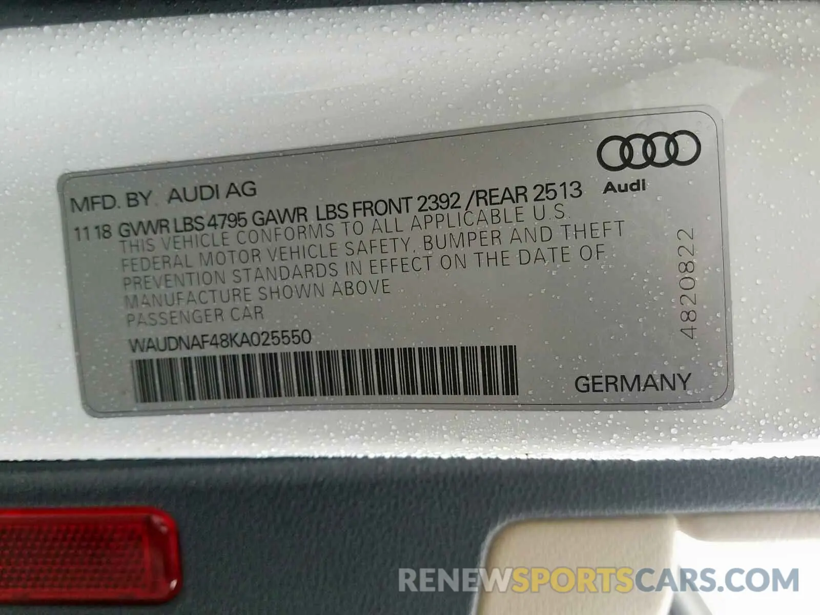 10 Photograph of a damaged car WAUDNAF48KA025550 AUDI A4 2019
