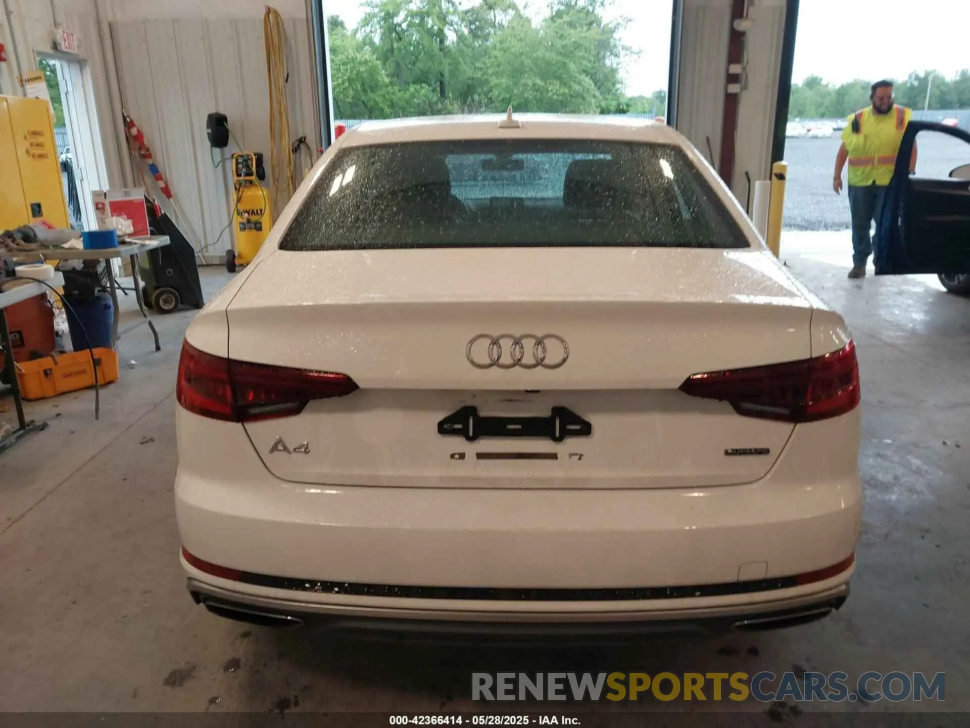 16 Photograph of a damaged car WAUDNAF48KN006036 AUDI A4 2019