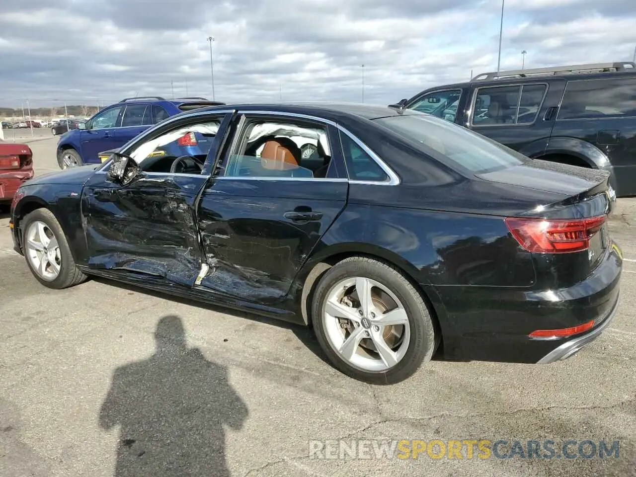 2 Photograph of a damaged car WAUDNAF4XKA012315 AUDI A4 2019