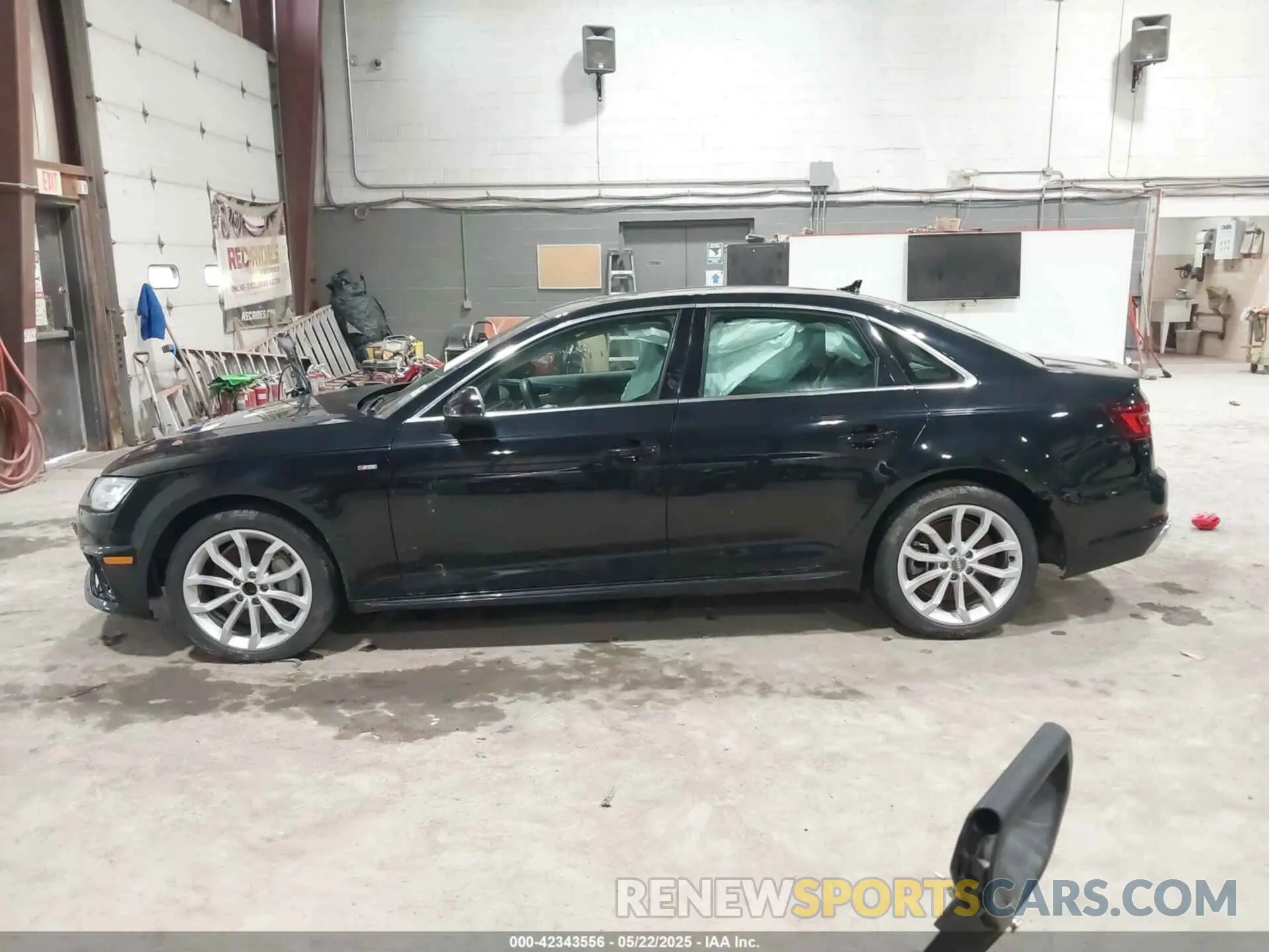 14 Photograph of a damaged car WAUENAF40KA008374 AUDI A4 2019