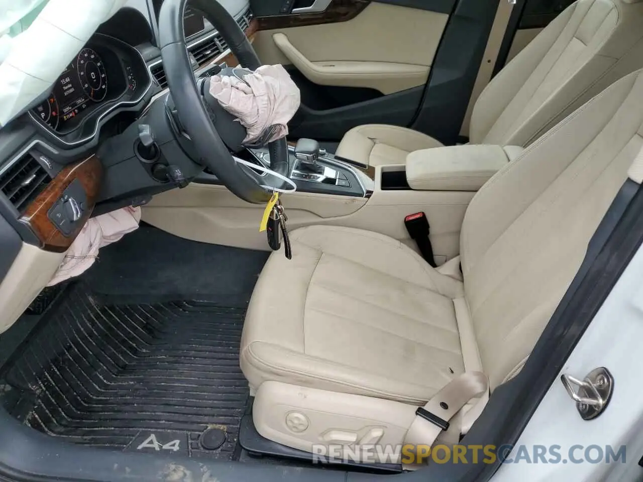 7 Photograph of a damaged car WAUENAF40KA111665 AUDI A4 2019