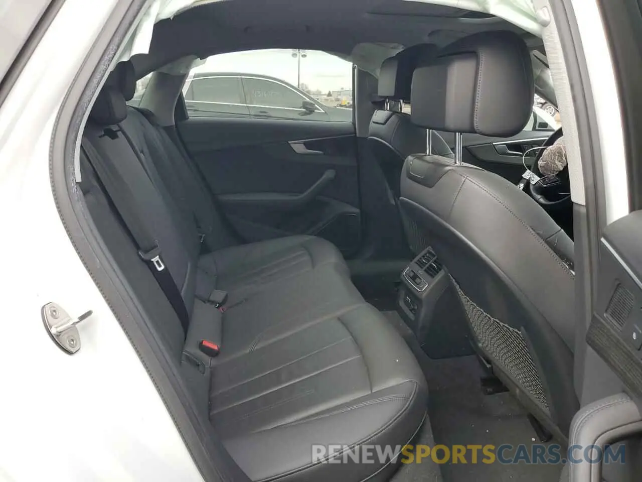 11 Photograph of a damaged car WAUENAF40KN020677 AUDI A4 2019
