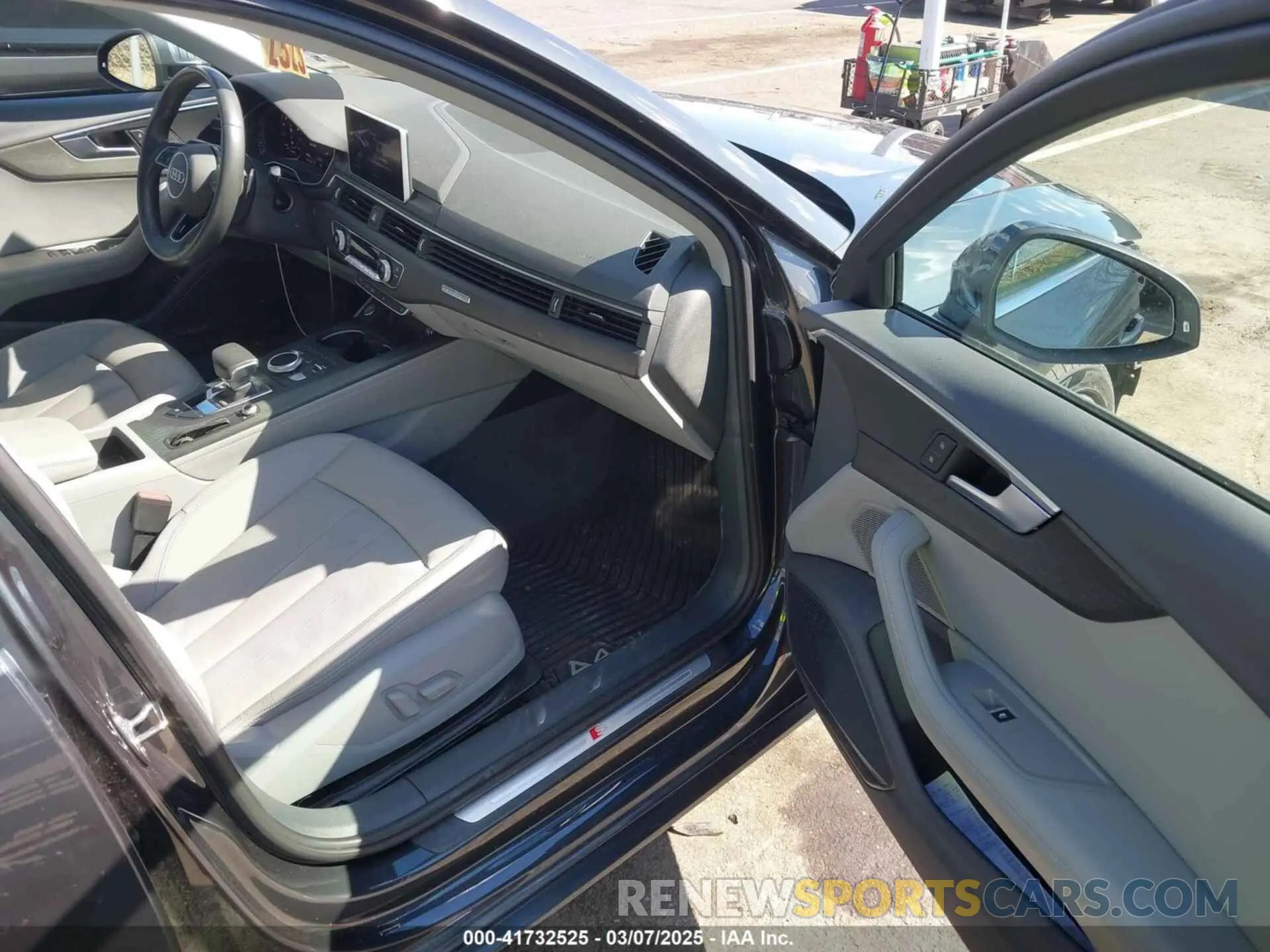 5 Photograph of a damaged car WAUENAF42KA026858 AUDI A4 2019