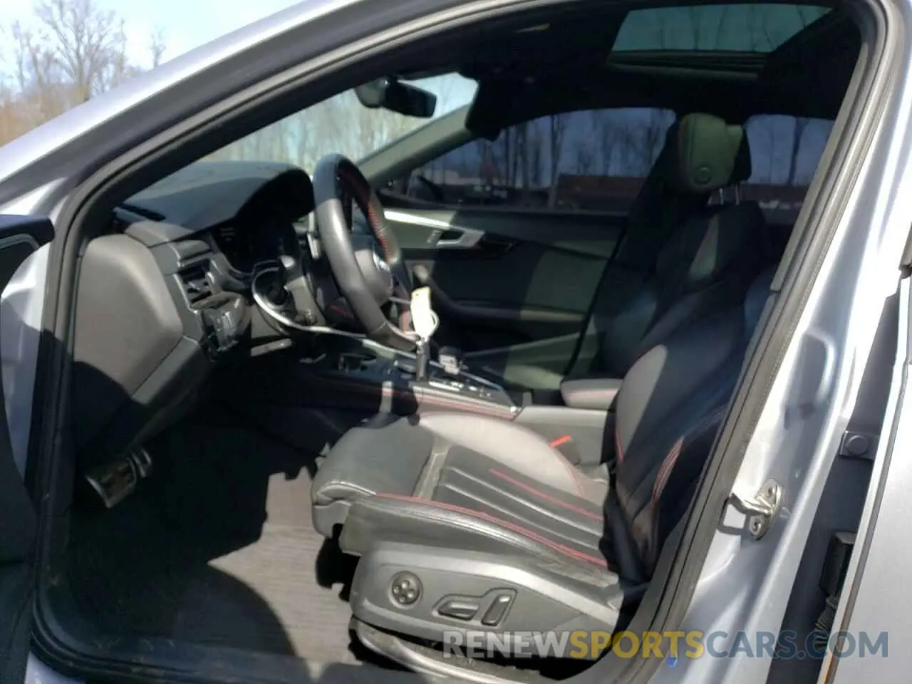 7 Photograph of a damaged car WAUENAF42KA044955 AUDI A4 2019