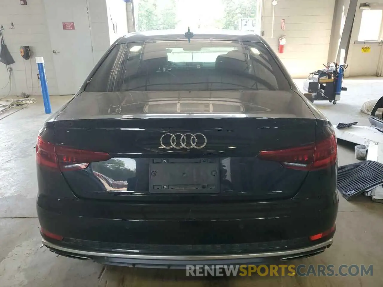 6 Photograph of a damaged car WAUENAF42KN005582 AUDI A4 2019