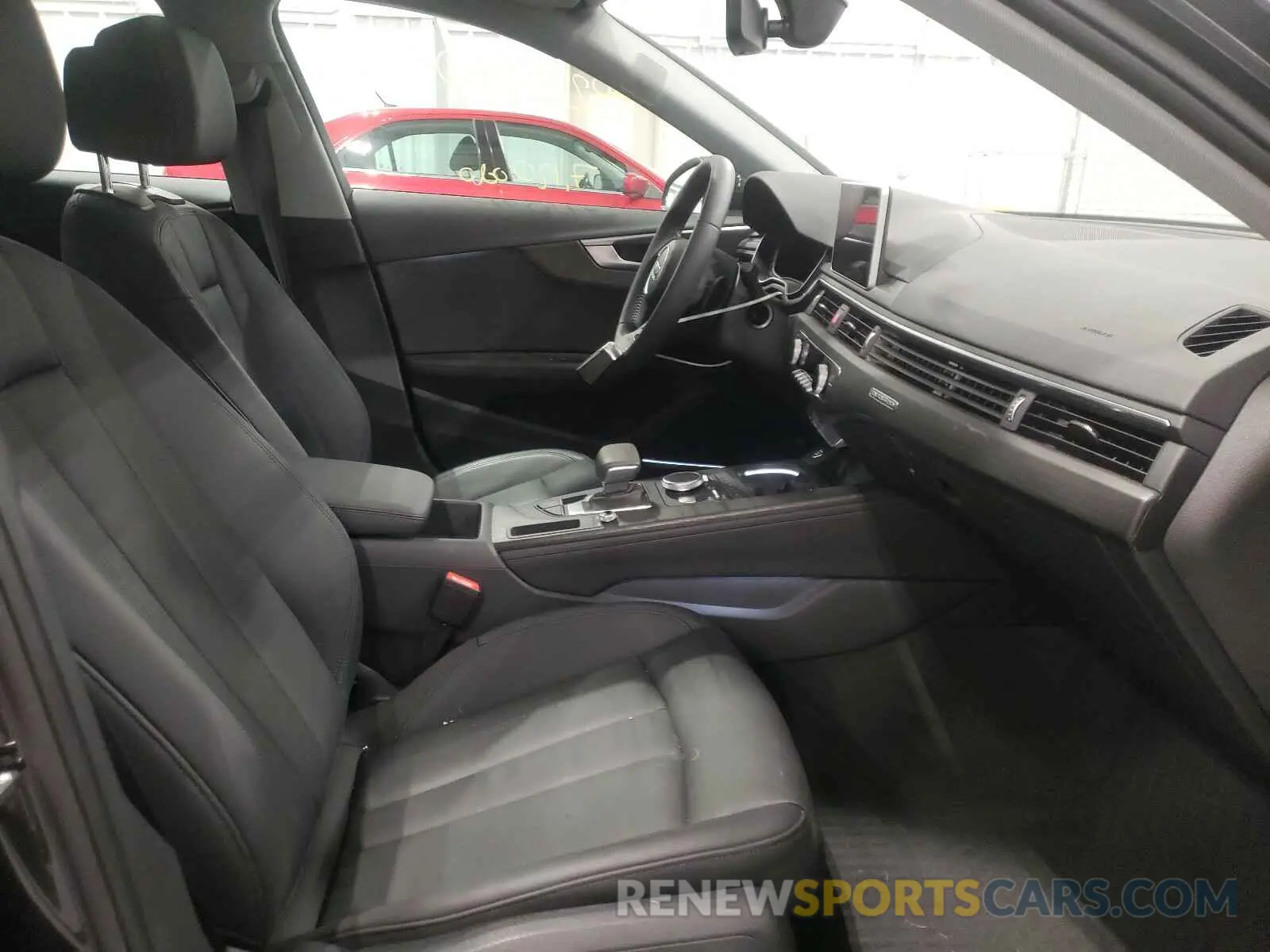 5 Photograph of a damaged car WAUENAF43KN019376 AUDI A4 2019