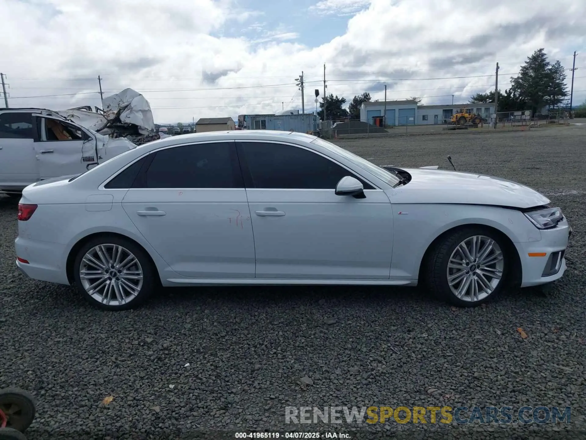 13 Photograph of a damaged car WAUENAF44KN013764 AUDI A4 2019