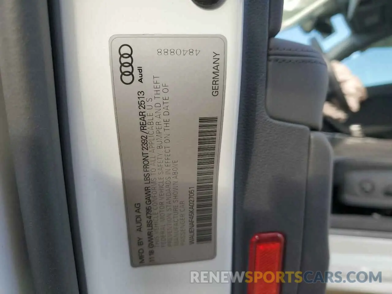 14 Photograph of a damaged car WAUENAF45KA027051 AUDI A4 2019