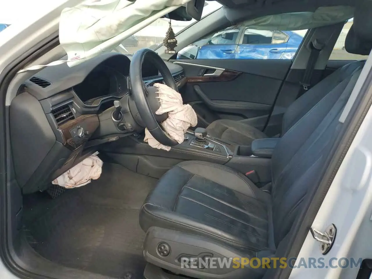 7 Photograph of a damaged car WAUENAF45KA027051 AUDI A4 2019