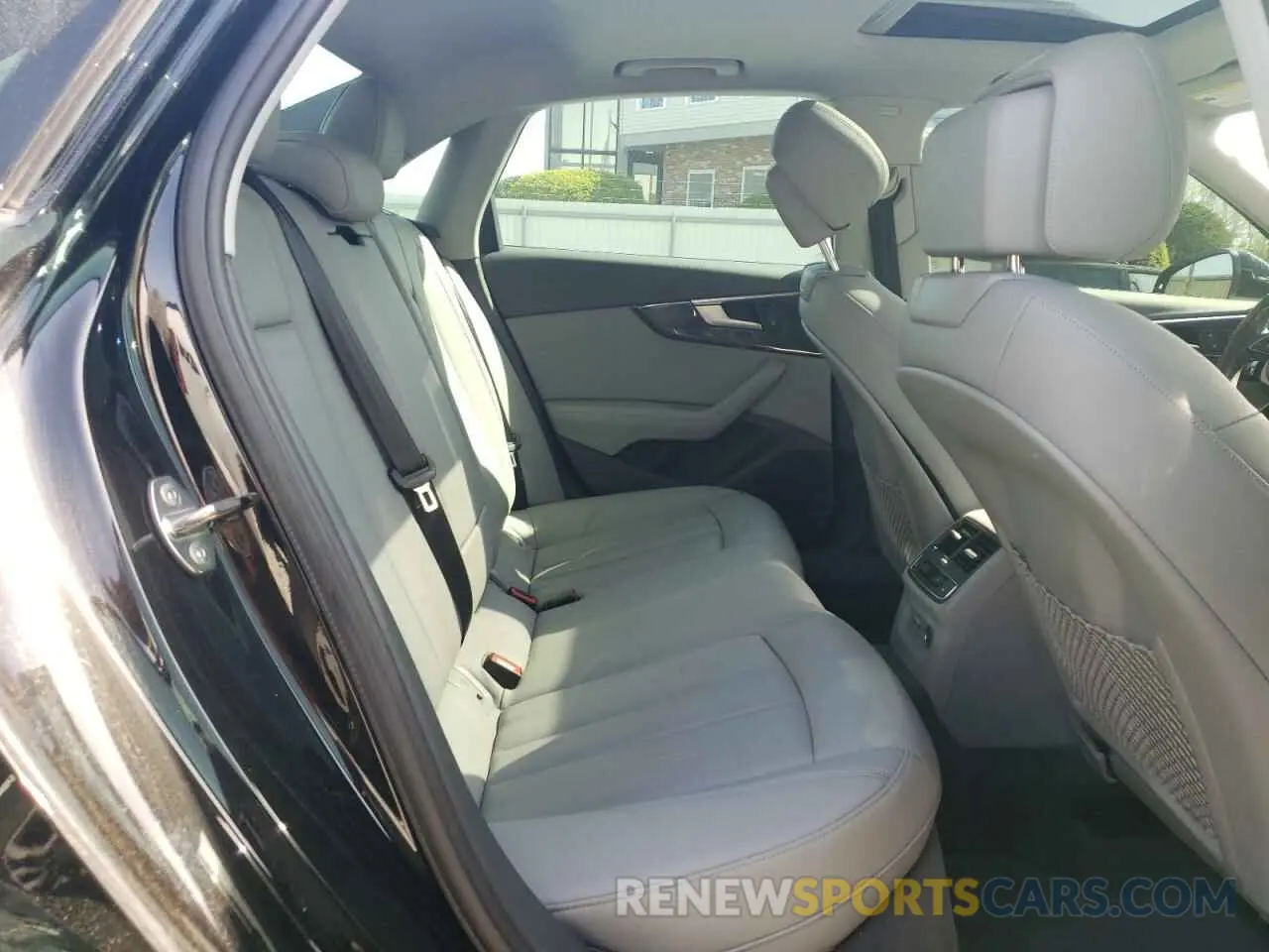 10 Photograph of a damaged car WAUENAF45KA040057 AUDI A4 2019