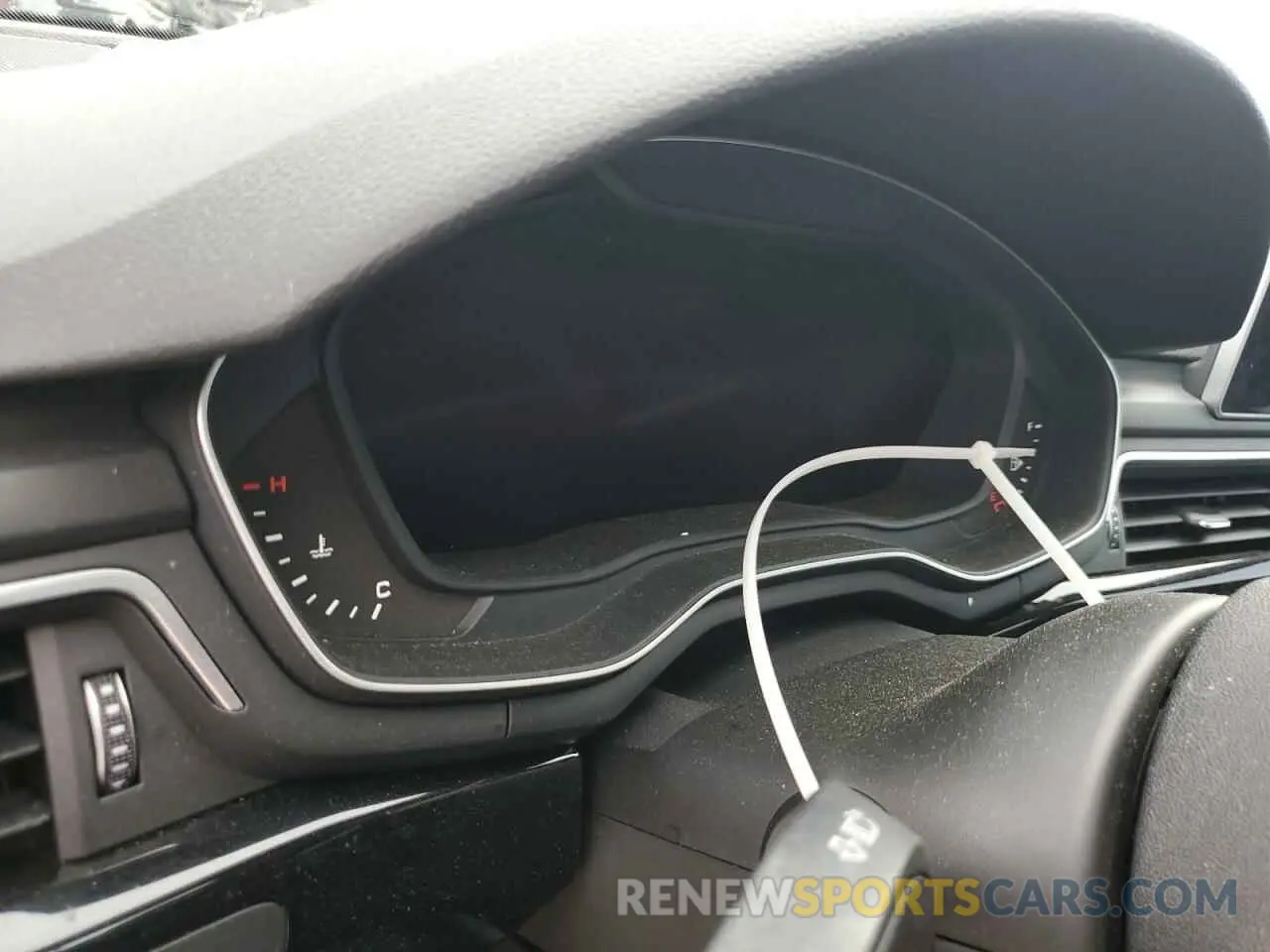 9 Photograph of a damaged car WAUENAF46KN005083 AUDI A4 2019