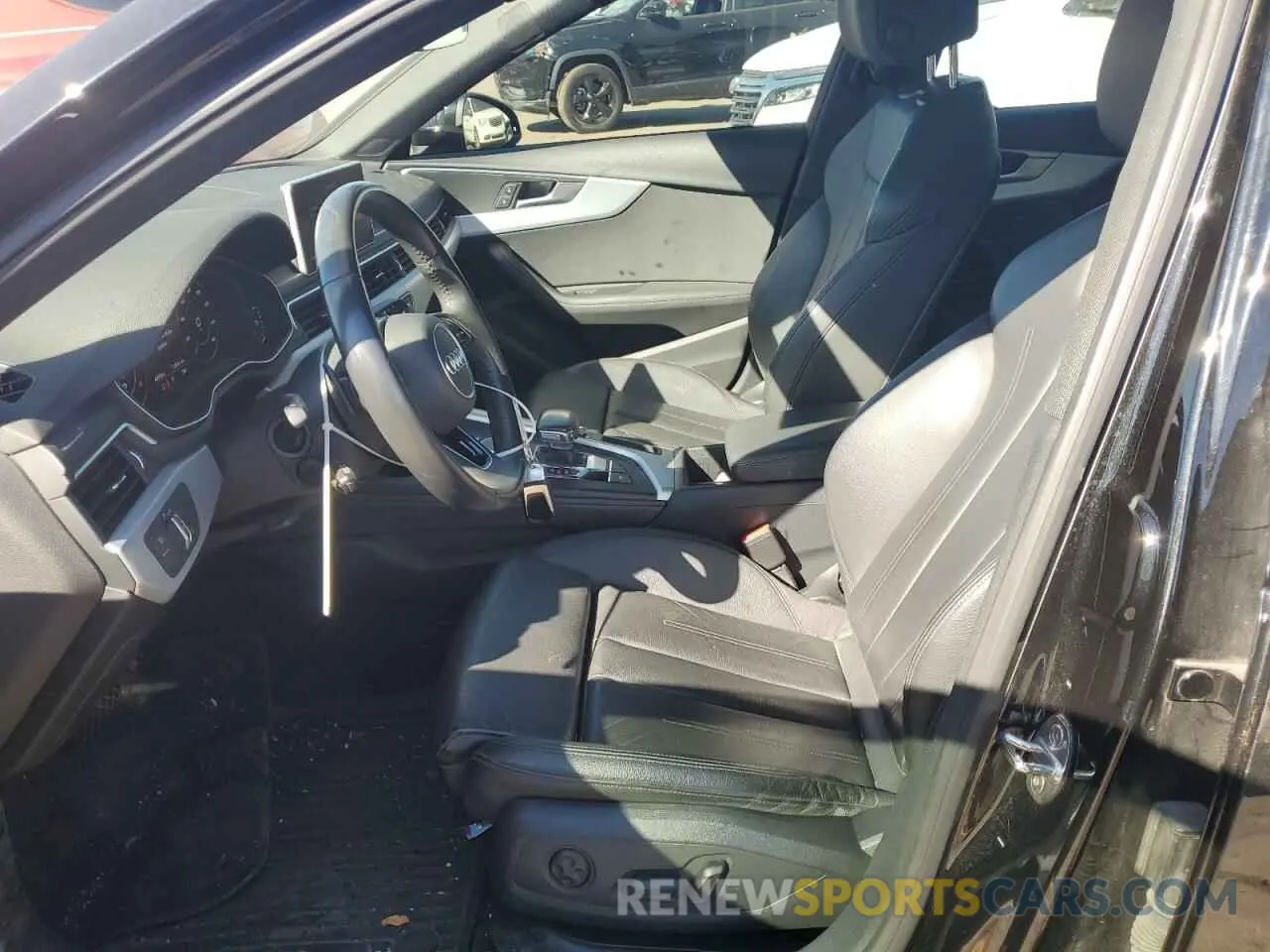 7 Photograph of a damaged car WAUENAF46KN014558 AUDI A4 2019