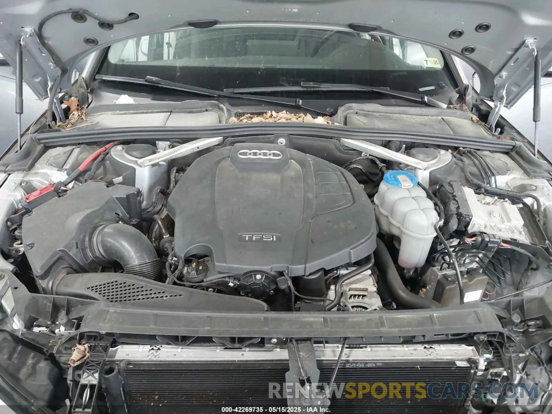 10 Photograph of a damaged car WAUENAF47KA016195 AUDI A4 2019