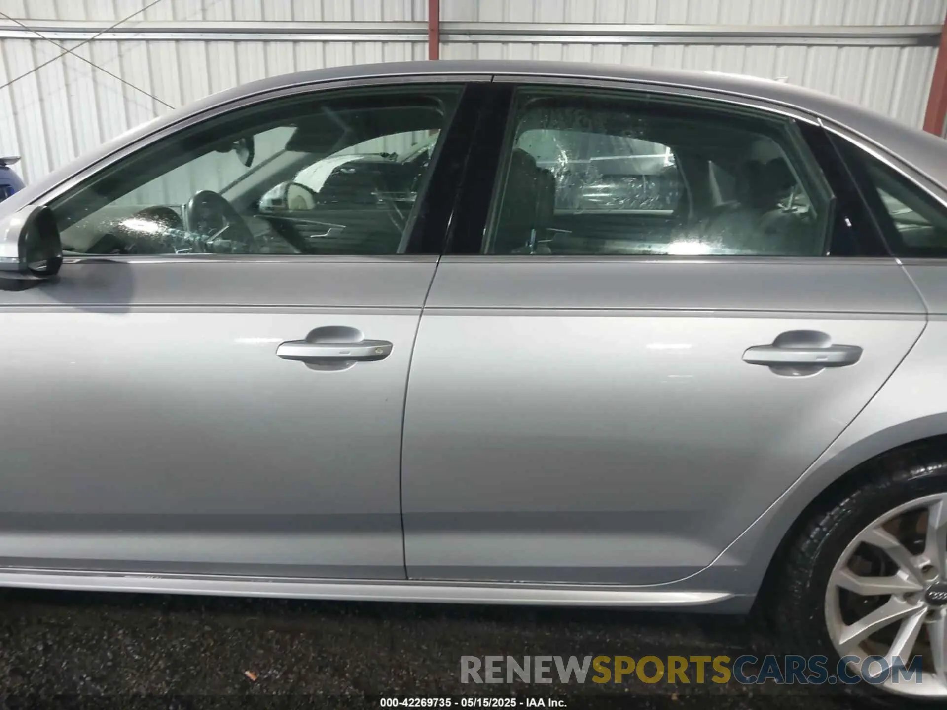 14 Photograph of a damaged car WAUENAF47KA016195 AUDI A4 2019