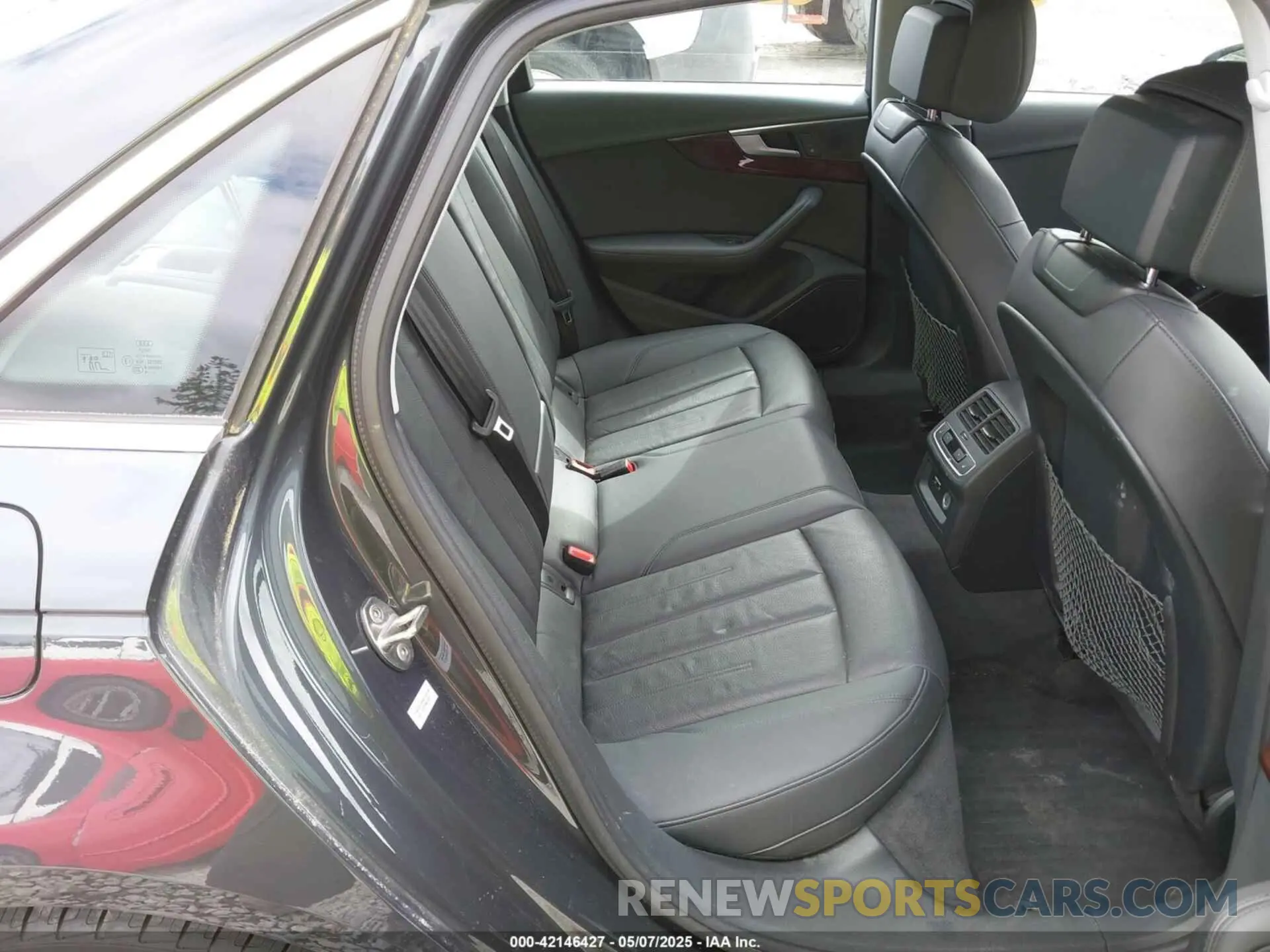 8 Photograph of a damaged car WAUENAF47KA056731 AUDI A4 2019