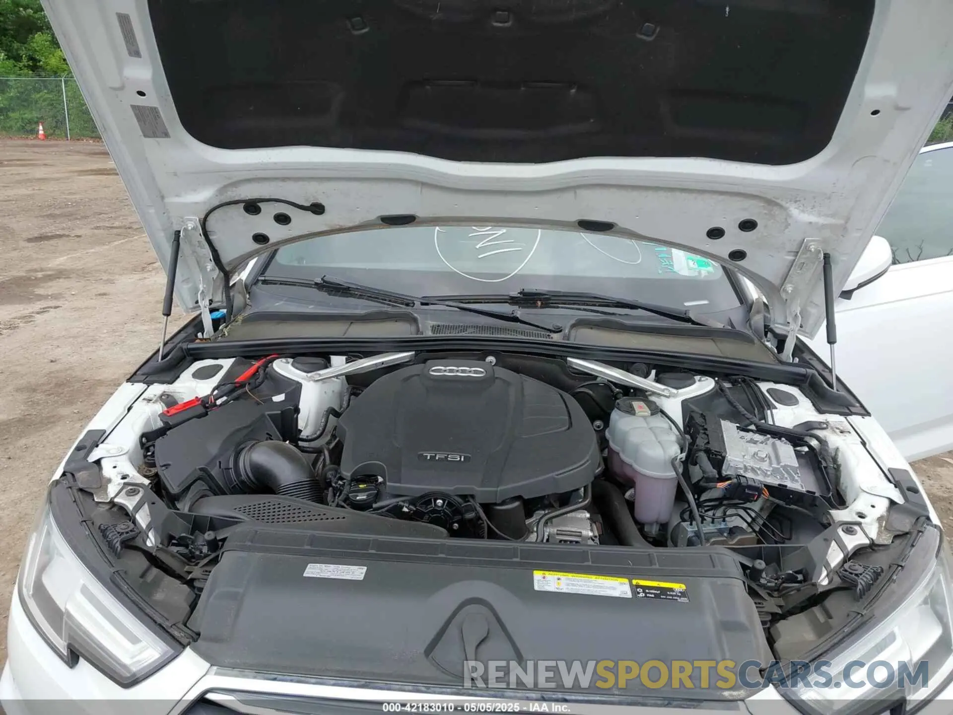 10 Photograph of a damaged car WAUENAF47KN014343 AUDI A4 2019